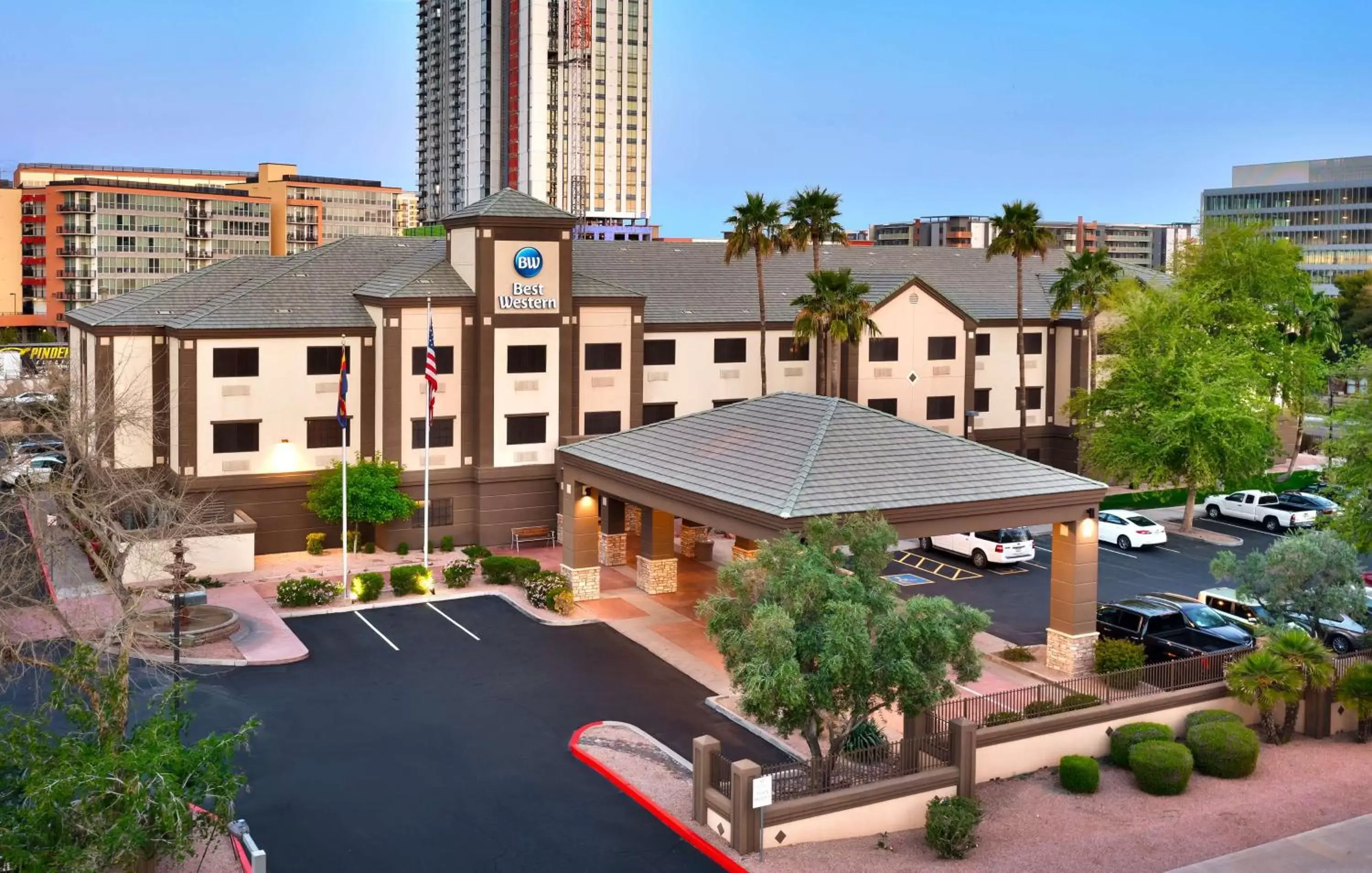 Property building in Best Western Downtown Phoenix