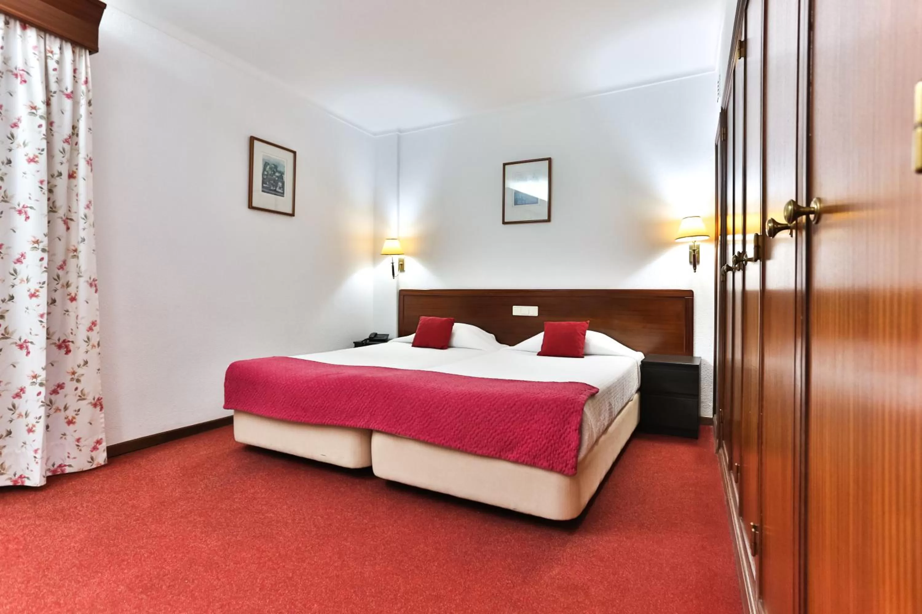 Bed in Hotel Arangues