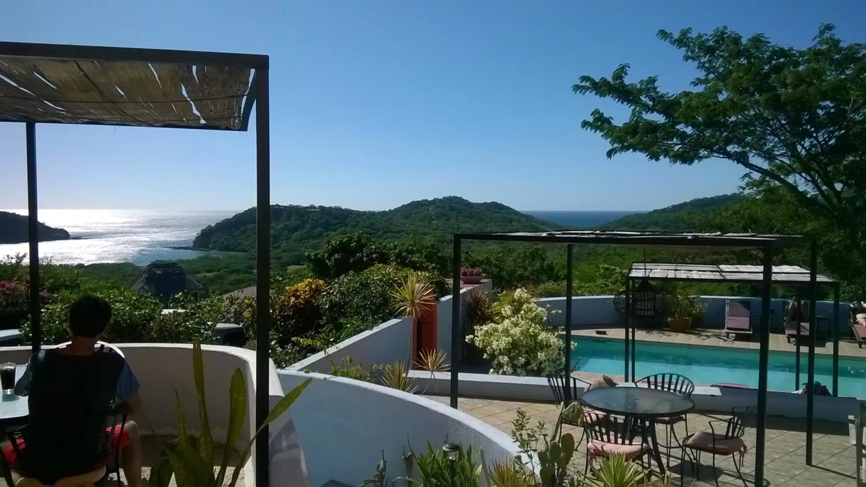 Restaurant/places to eat, Pool View in El Jardin