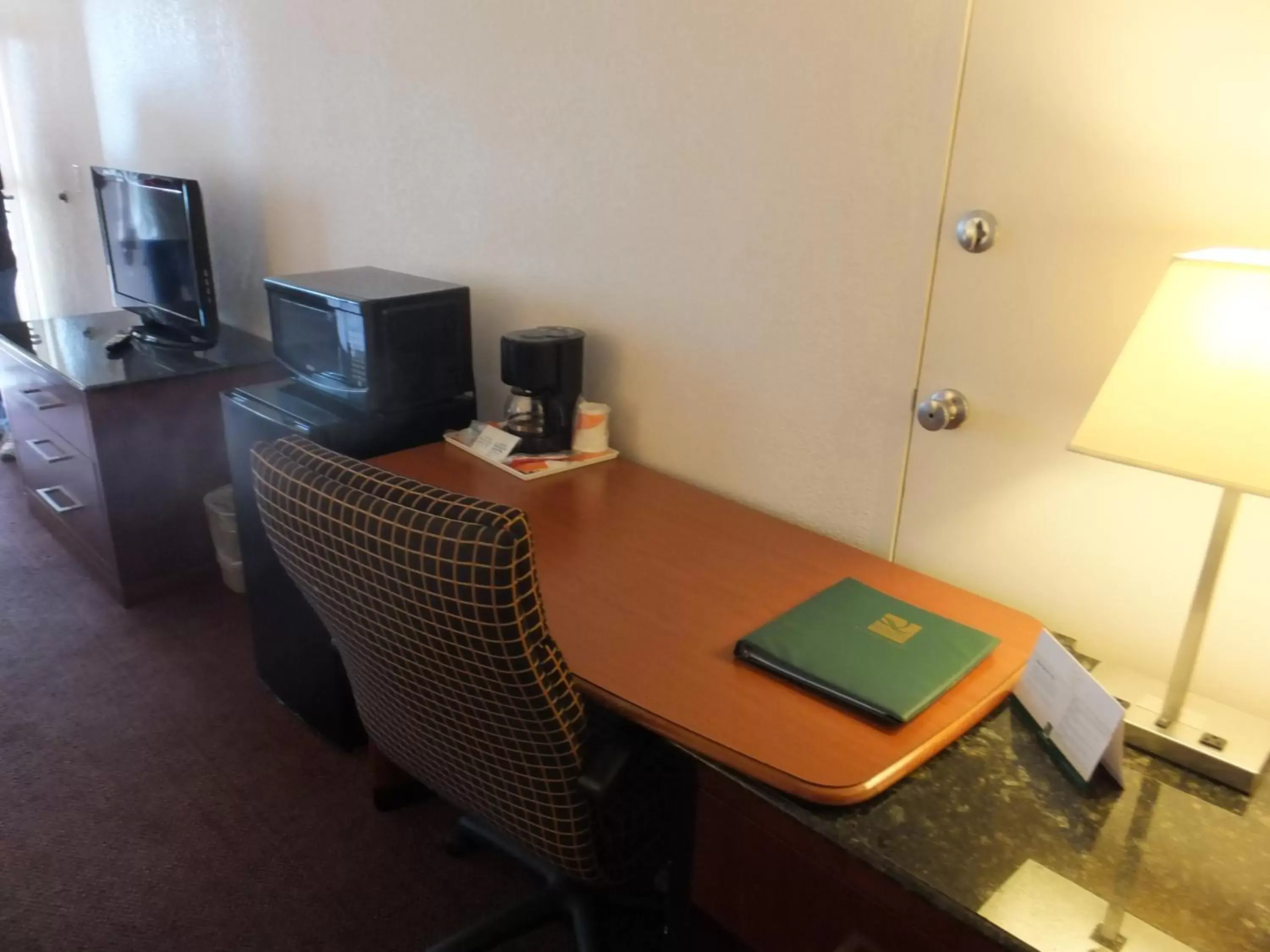 Guests, TV/Entertainment Center in Quality Inn & Suites Lake Havasu City