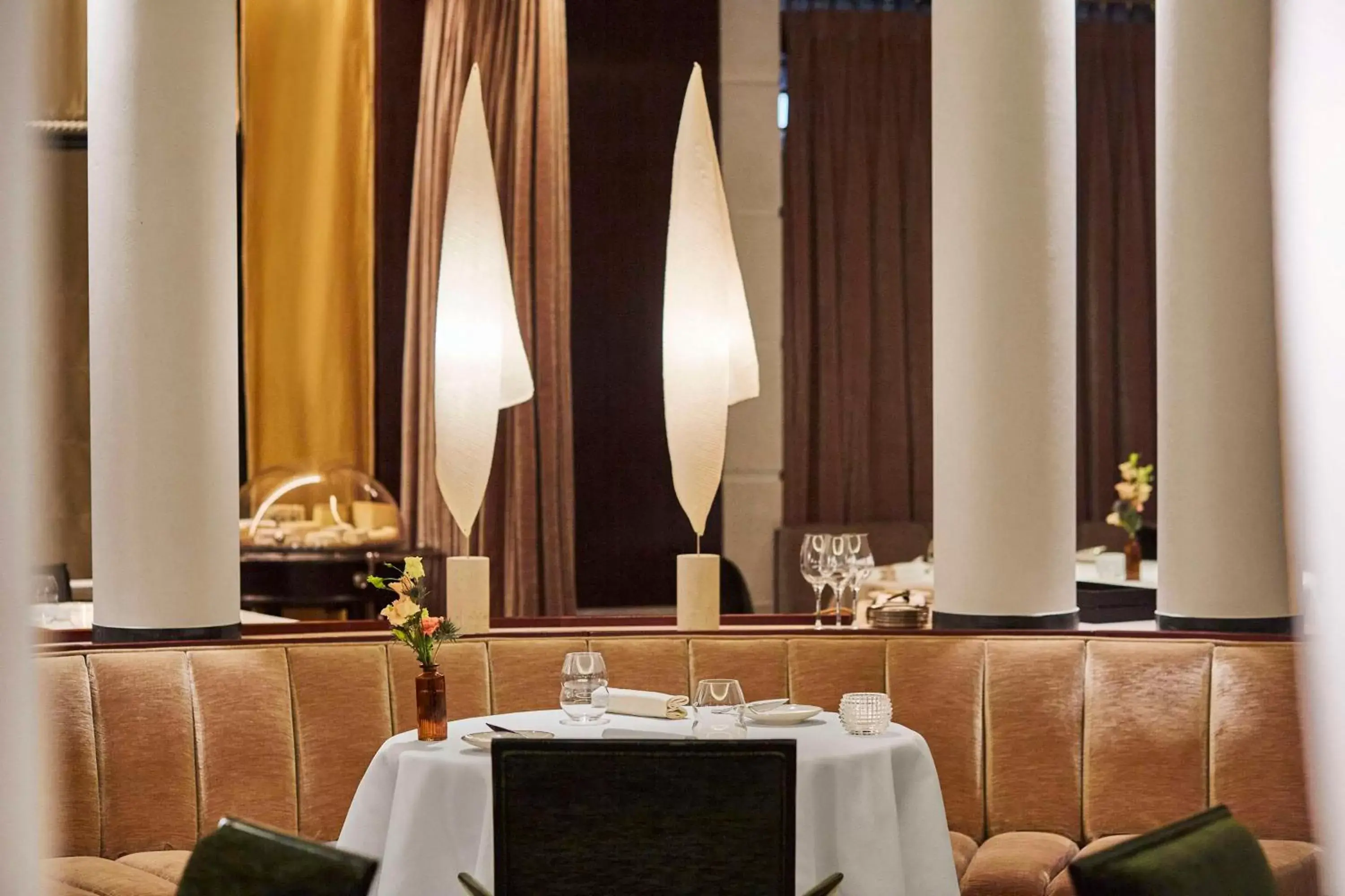 Restaurant/Places to Eat in Park Hyatt Vendome Hotel