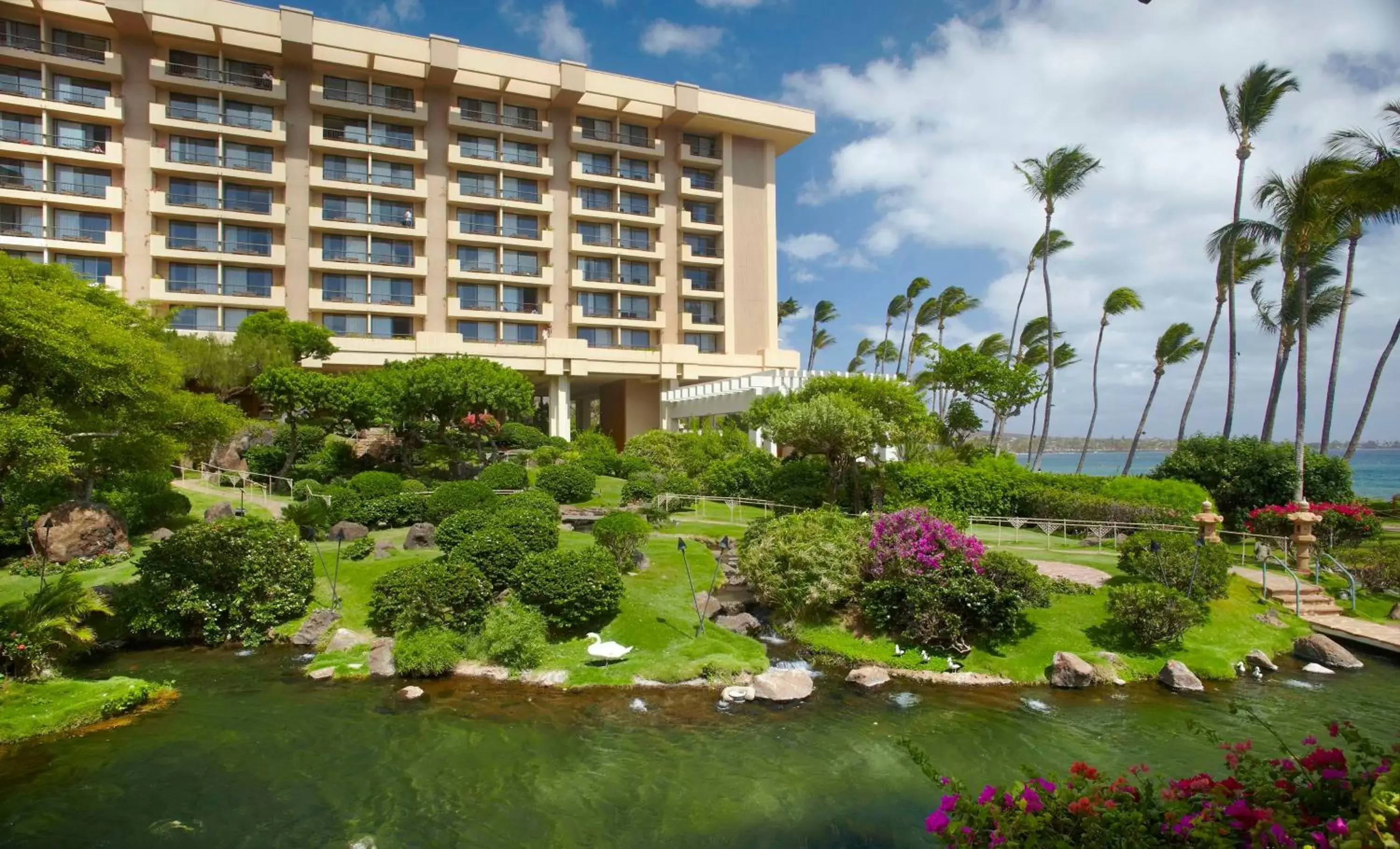 Property Building in Hyatt Regency Maui Resort & Spa