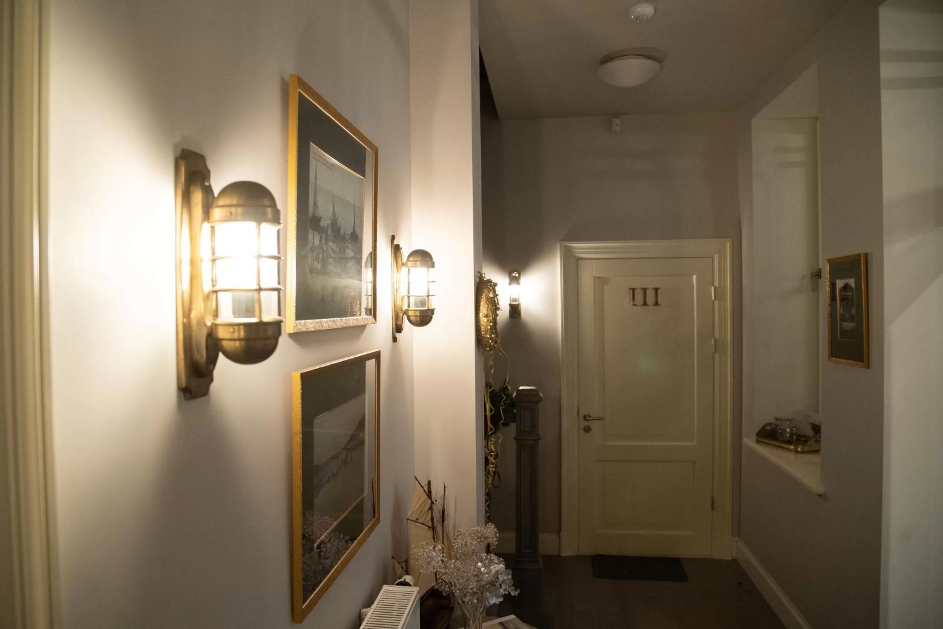 Decorative detail in Wooden Villa APARTMENTS