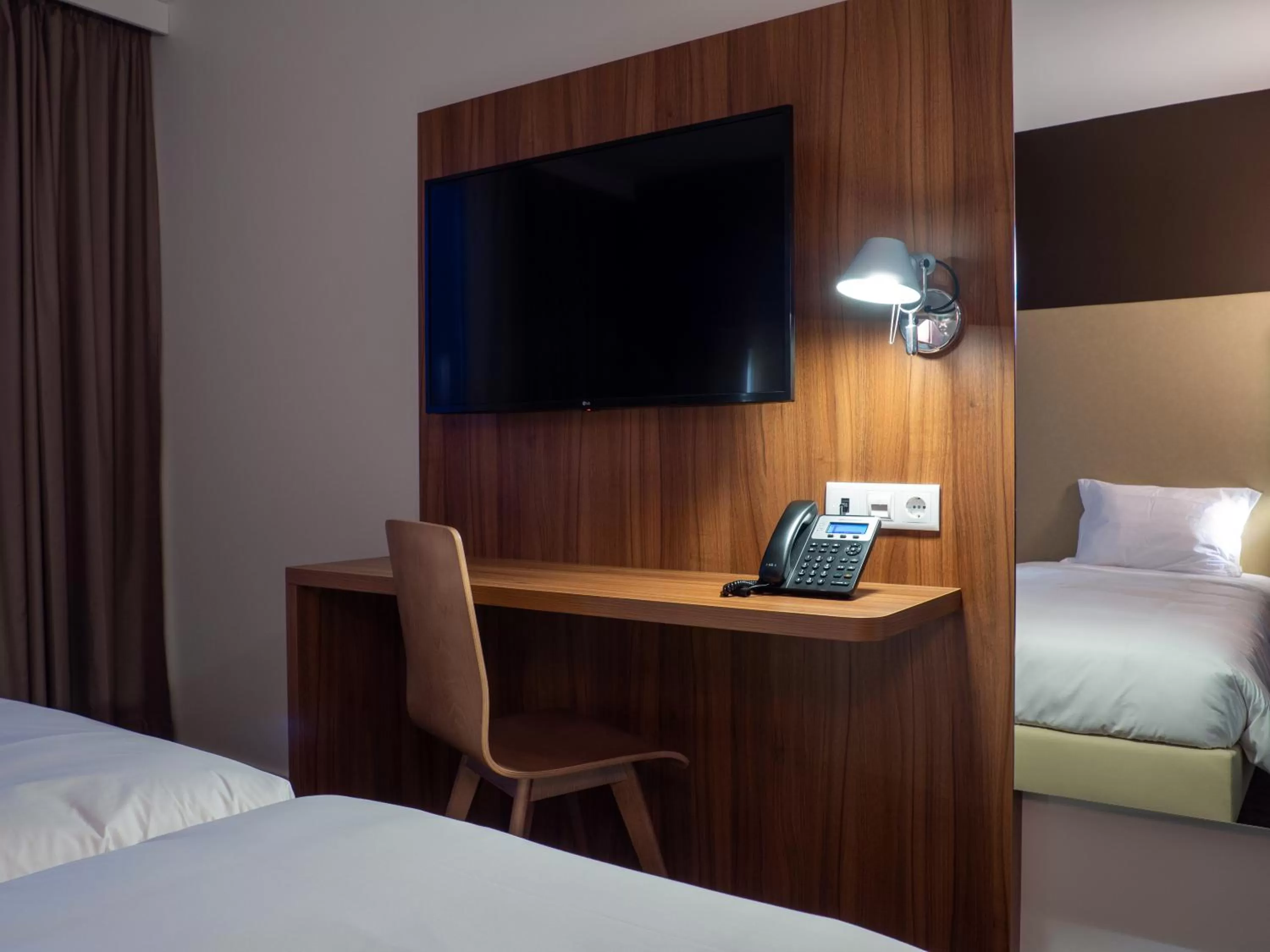 Bedroom, Bed in Flag Hotel Caldas da Rainha