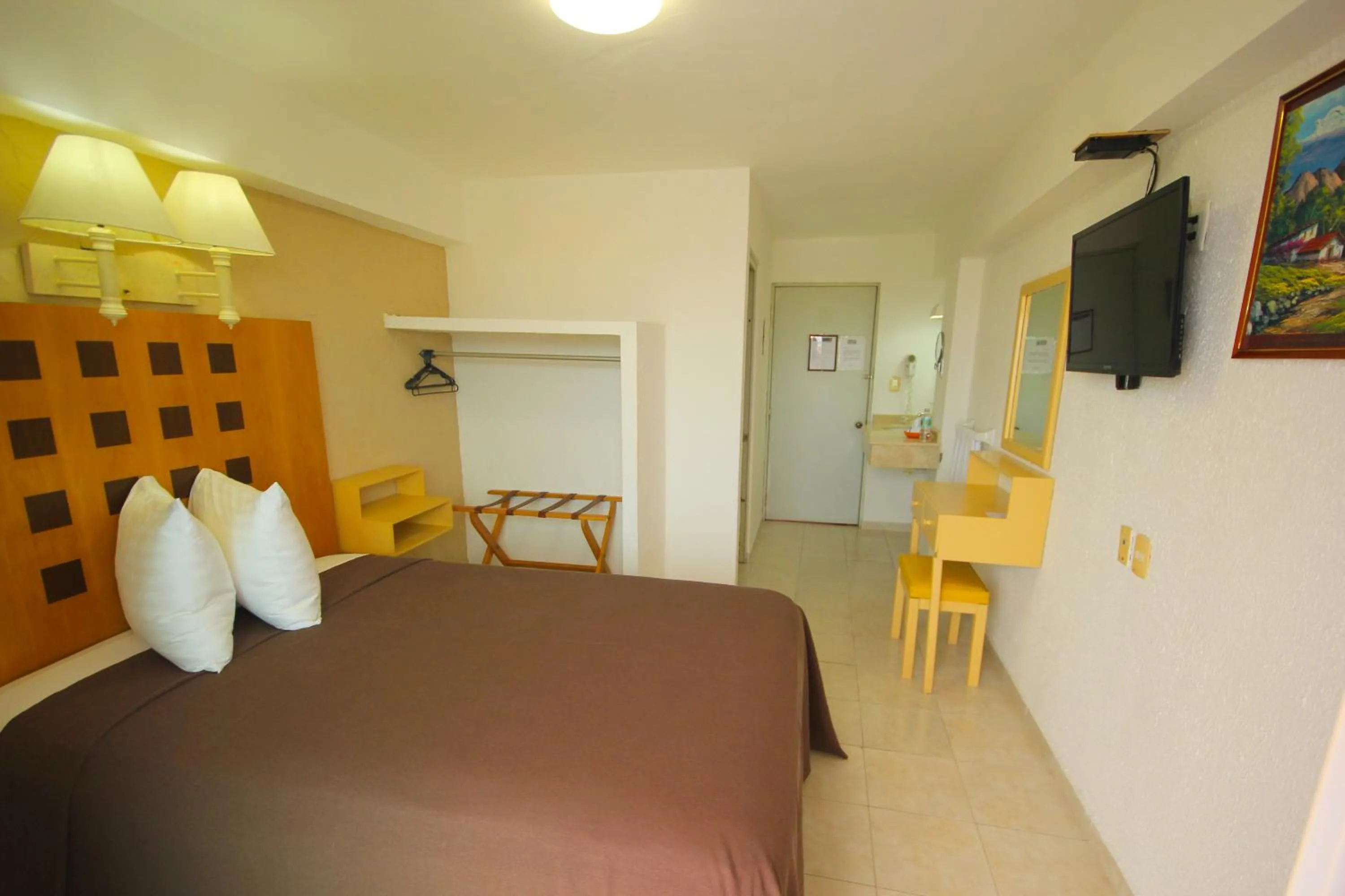 Photo of the whole room, Bed in Hotel Posada del Carmen