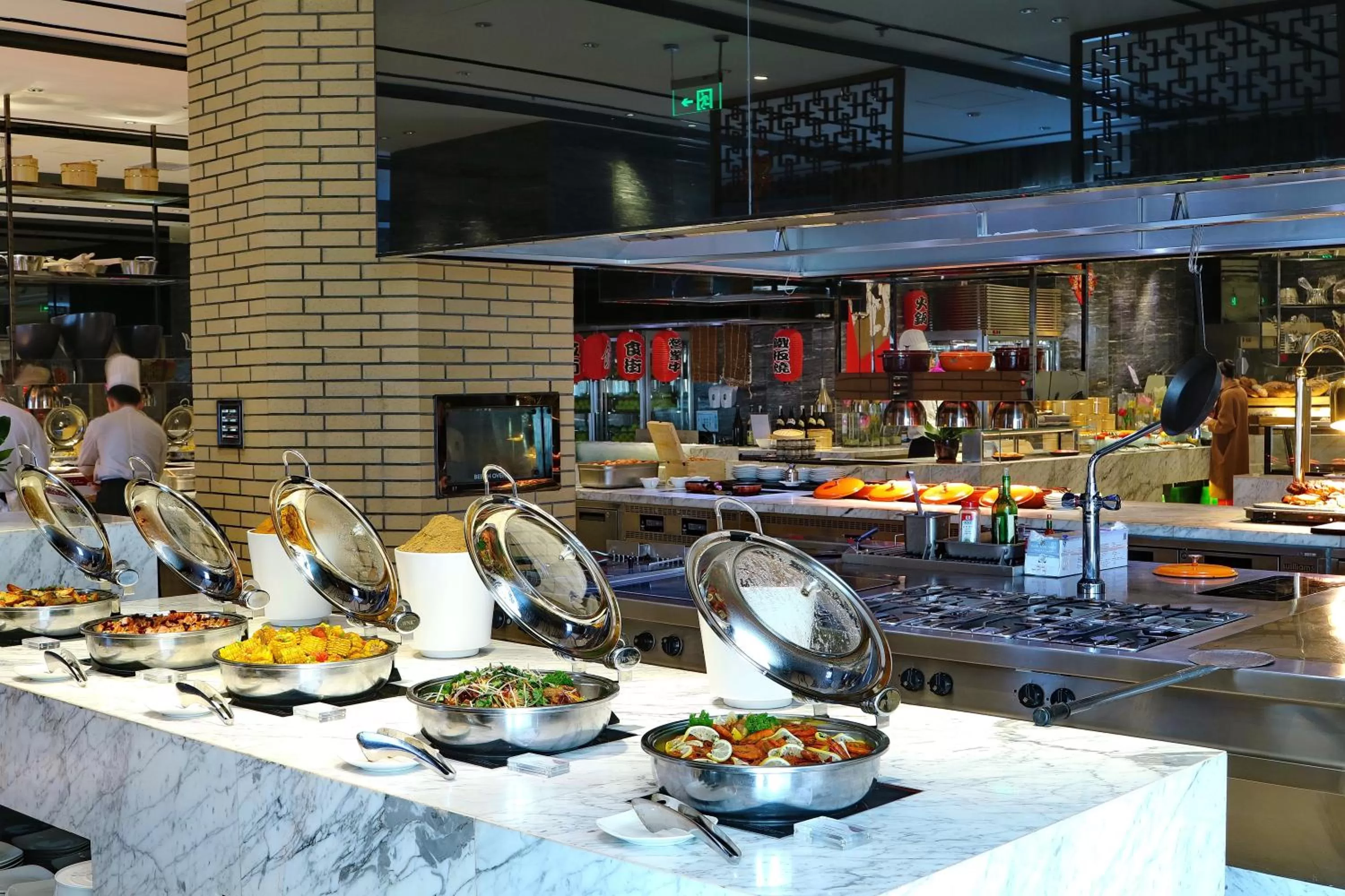 Restaurant/places to eat in Crowne Plaza Beijing Lido by IHG