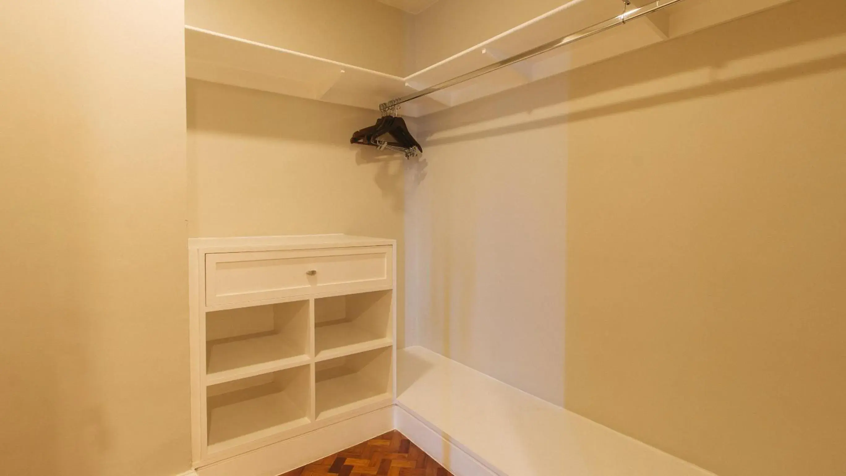 Bedroom, Bathroom in RedDoorz Premium @ The Residences Olympia Makati