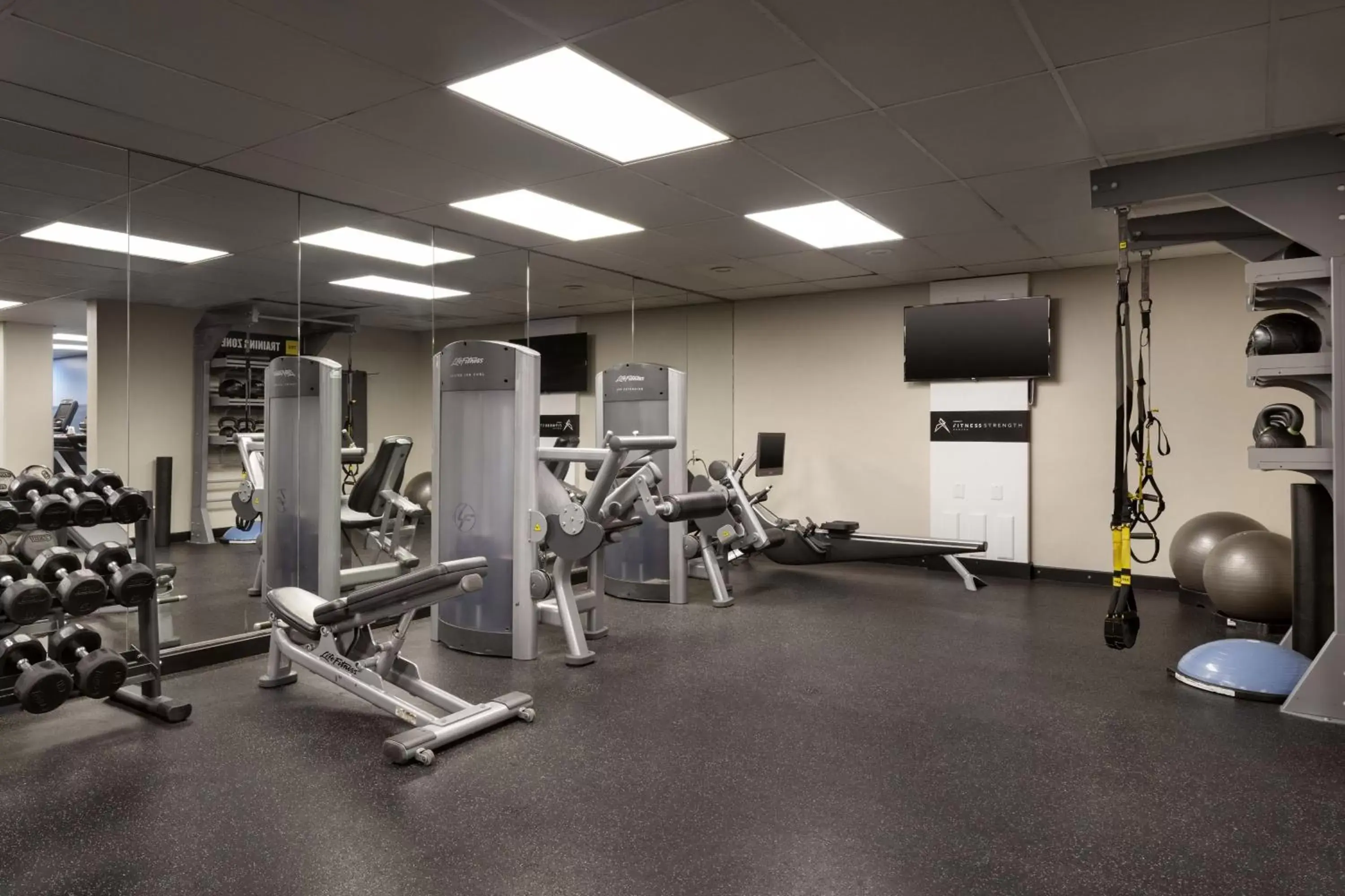 Fitness centre/facilities, Fitness Center/Facilities in Torrance Marriott Redondo Beach