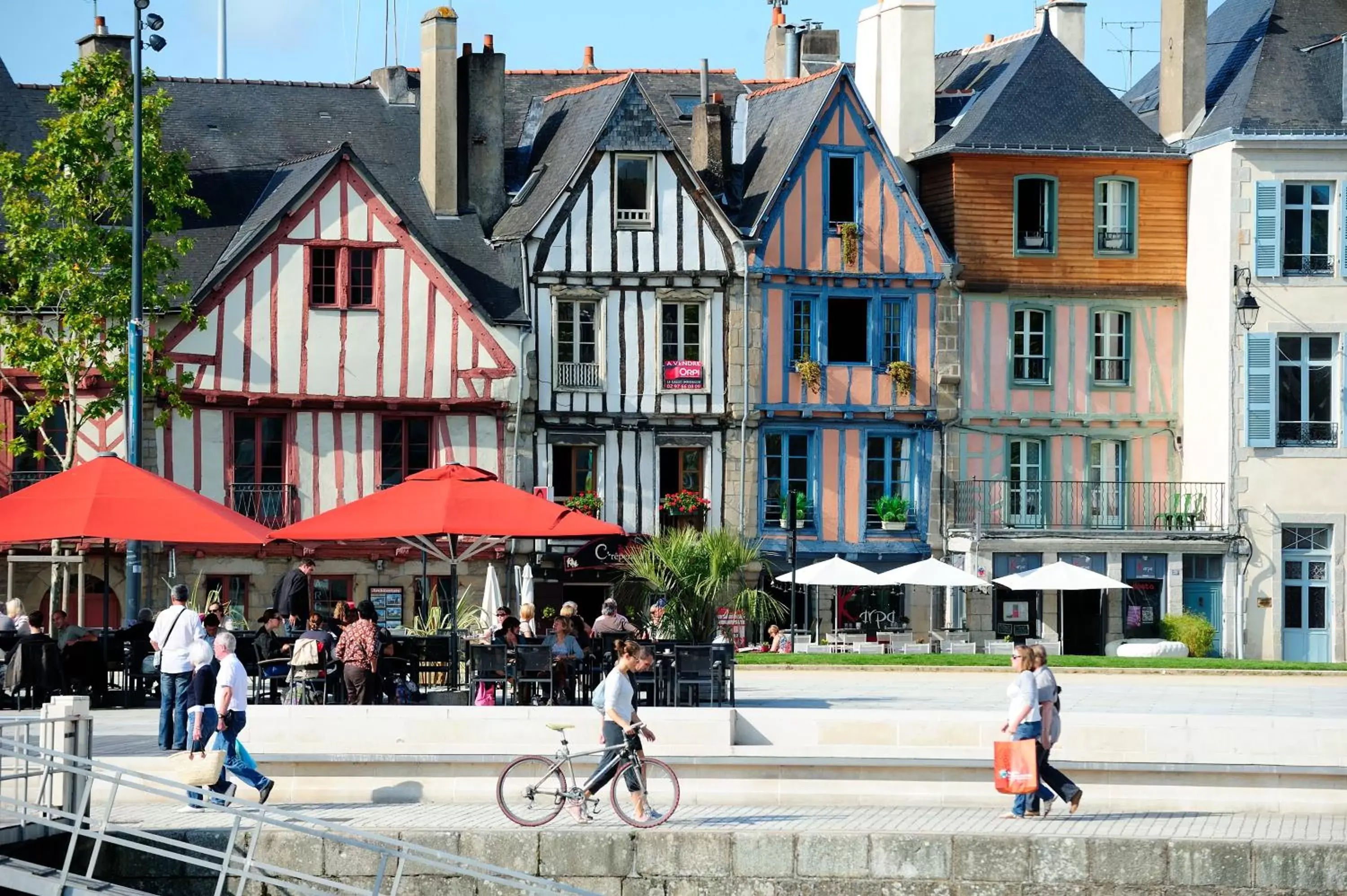 Nearby landmark, Property Building in Best Western Plus Hôtel Vannes Centre Ville