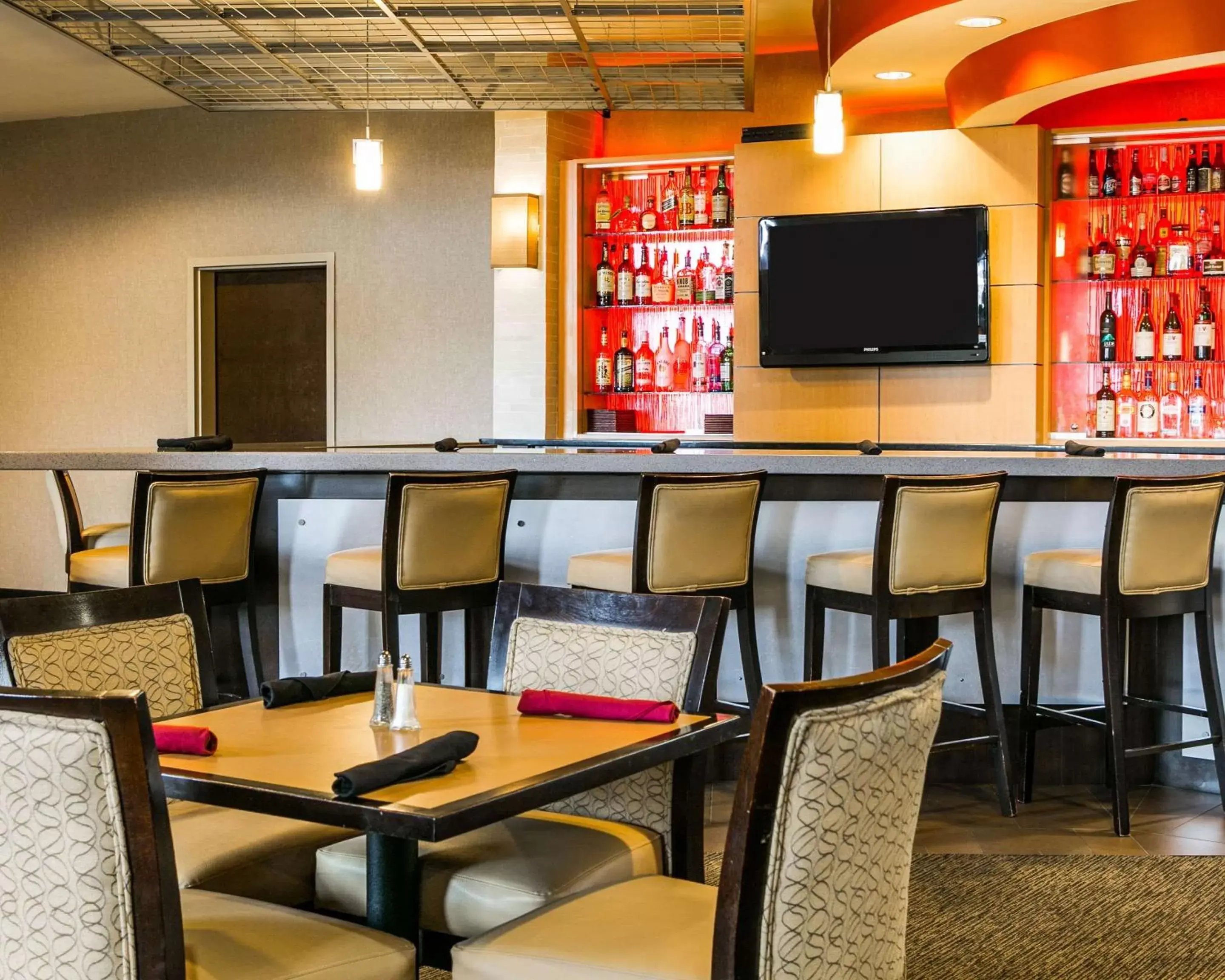 Lounge or bar, Lounge/Bar in Cambria Hotel Raleigh-Durham Airport