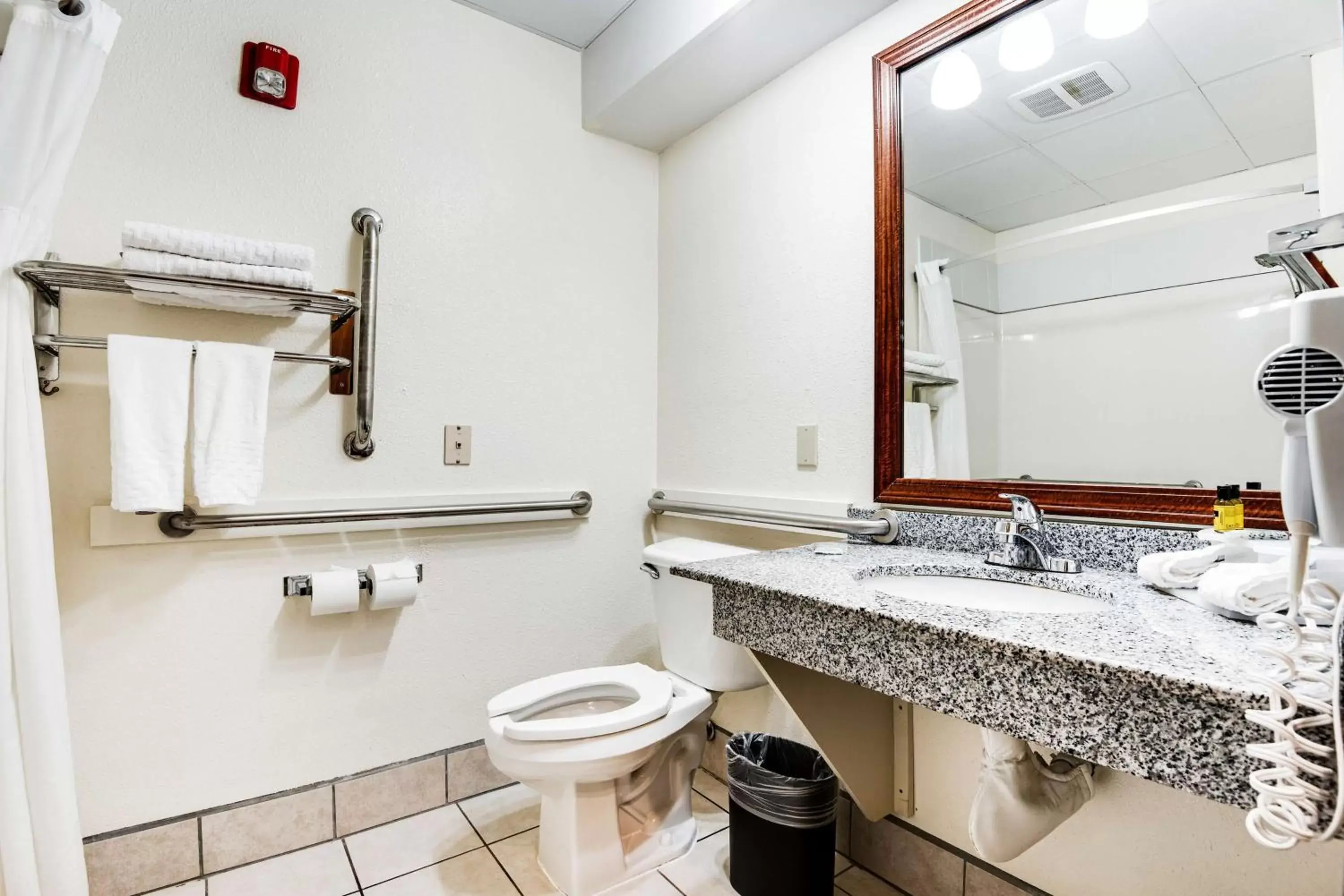 Photo of the whole room, Bathroom in Best Western Firestone Inn & Suites