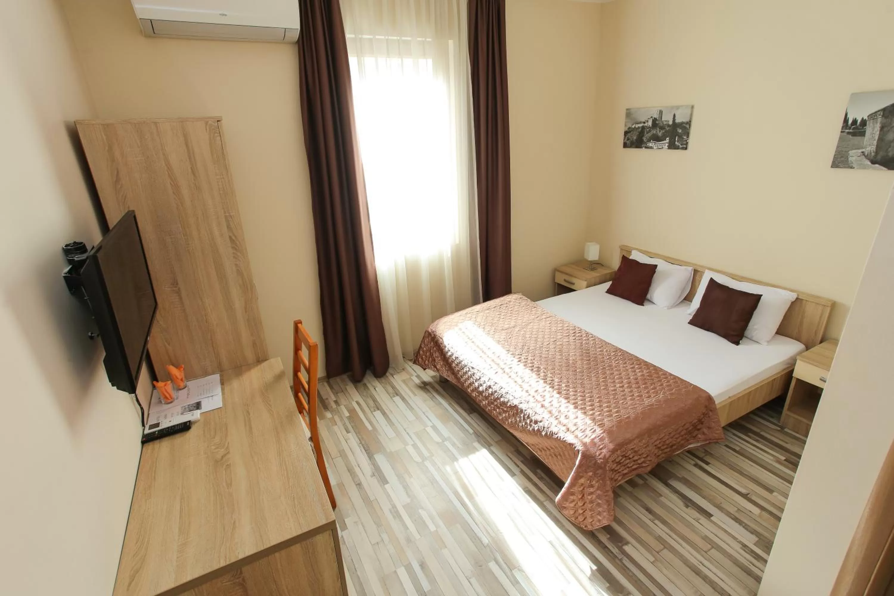 Bedroom, Bed in Hotel Hana