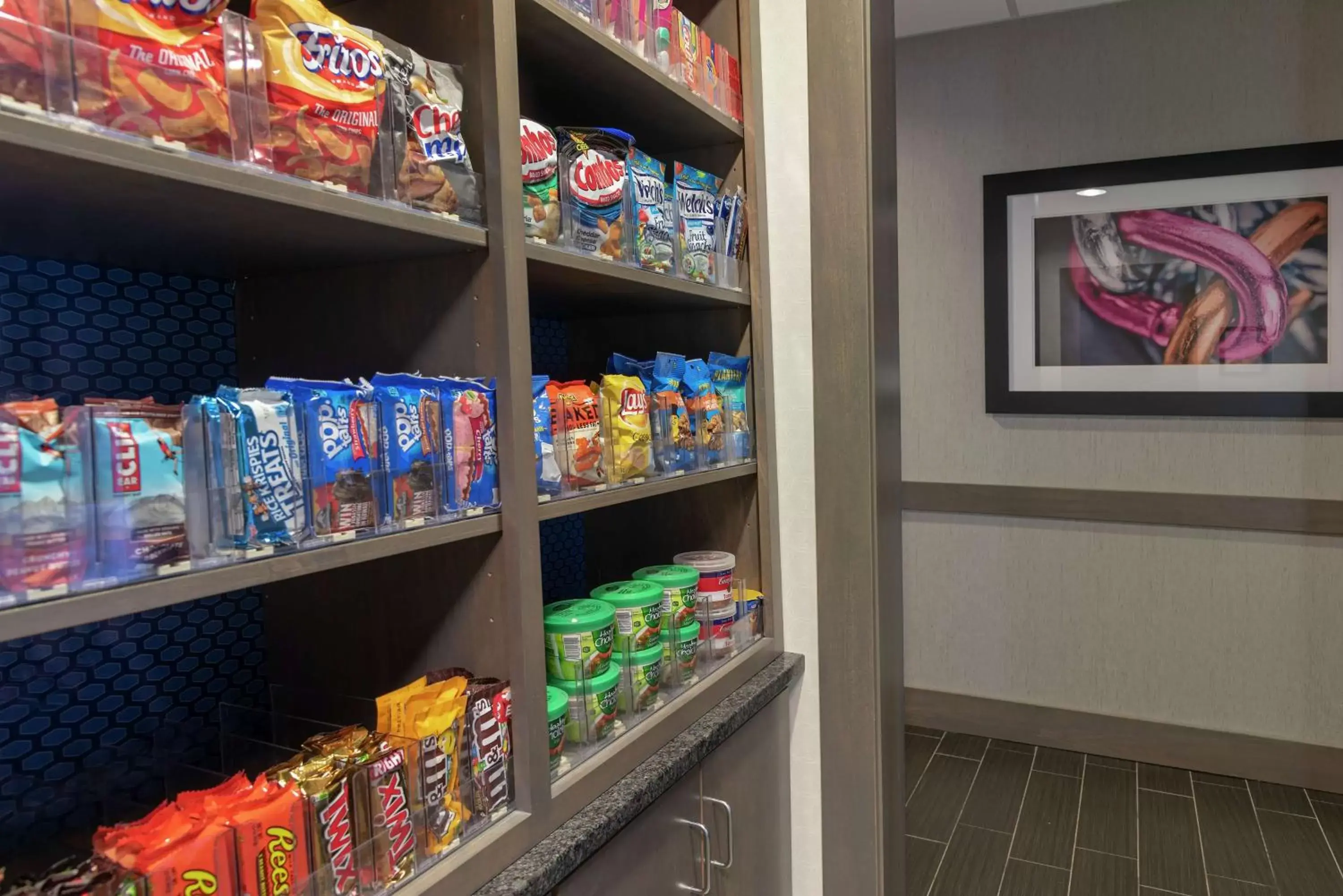 Dining area in Hampton Inn Akron-South