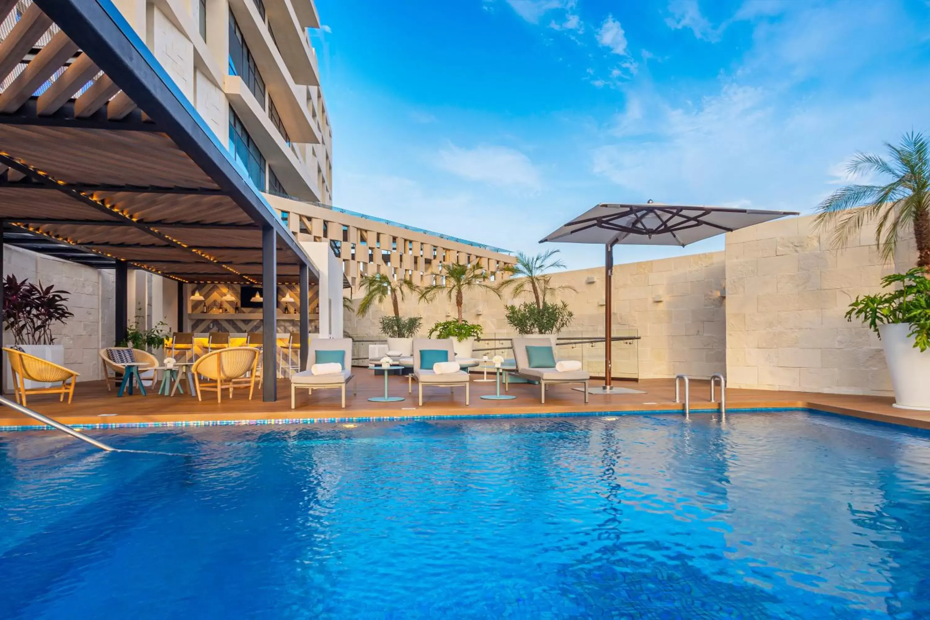 Swimming Pool in Avani Cancun Airport -previously NH Cancun Airport-