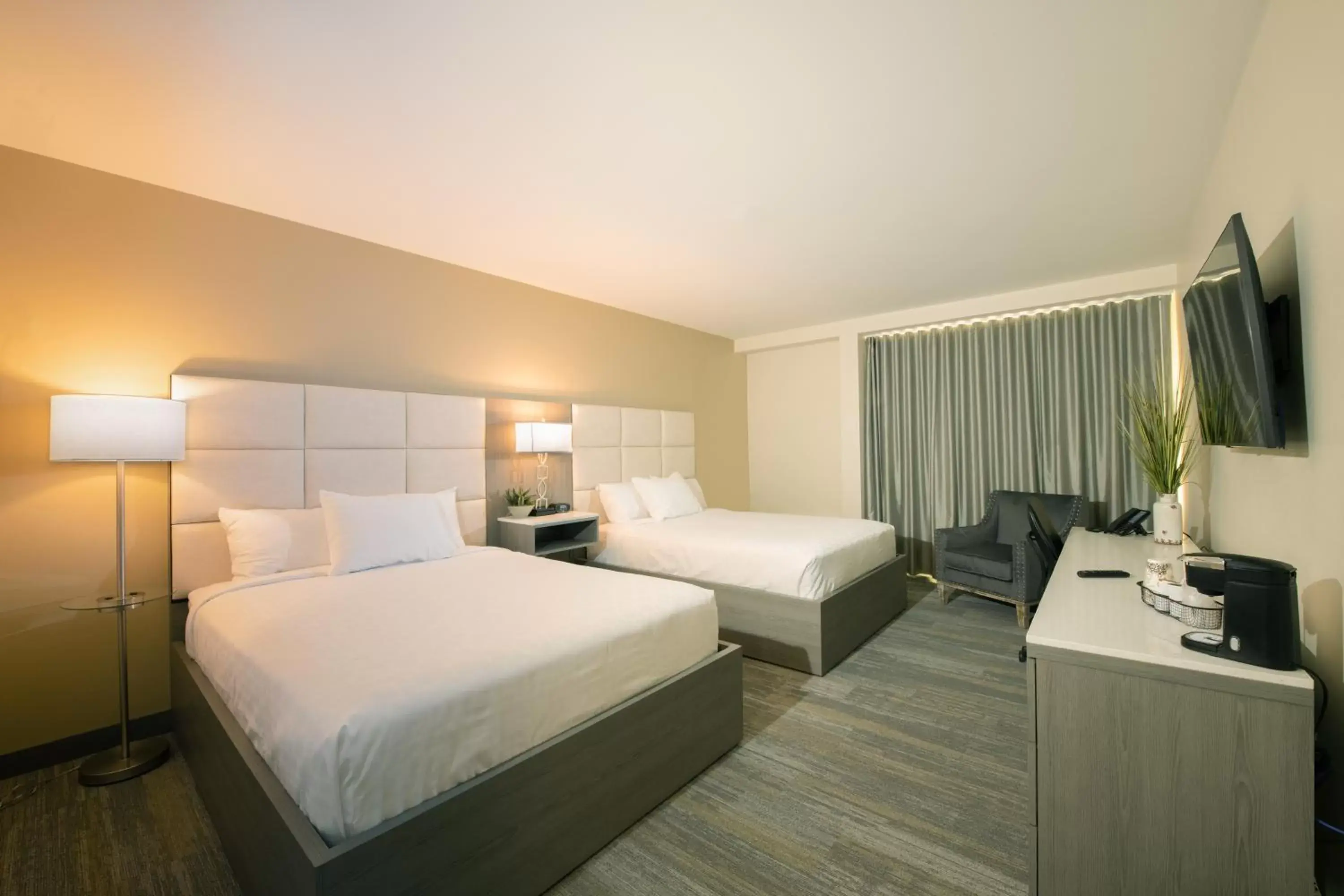 Bed in Apache Gold Resort Hotel & Casino