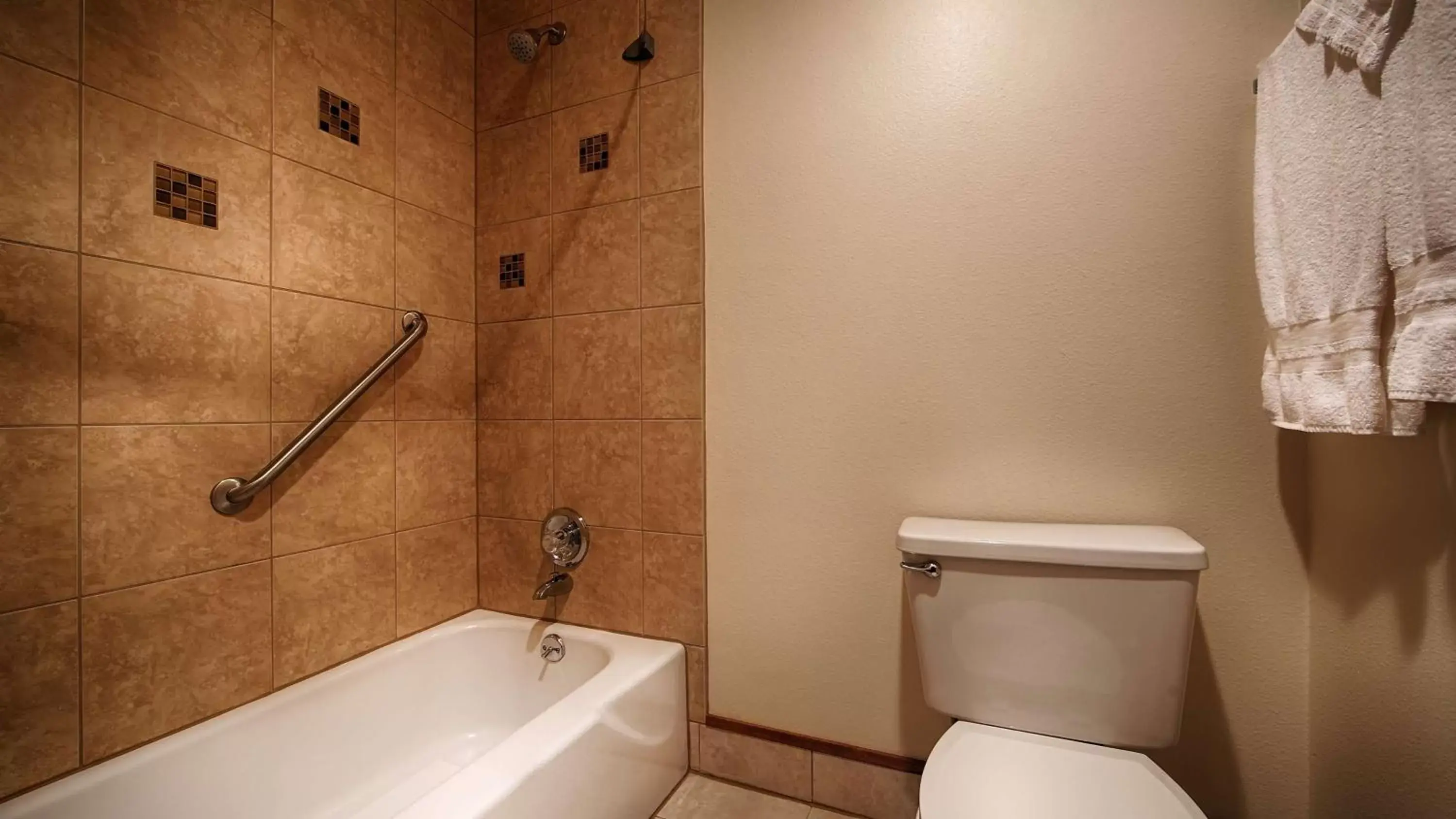Photo of the whole room, Bathroom in Best Western Holiday Hotel