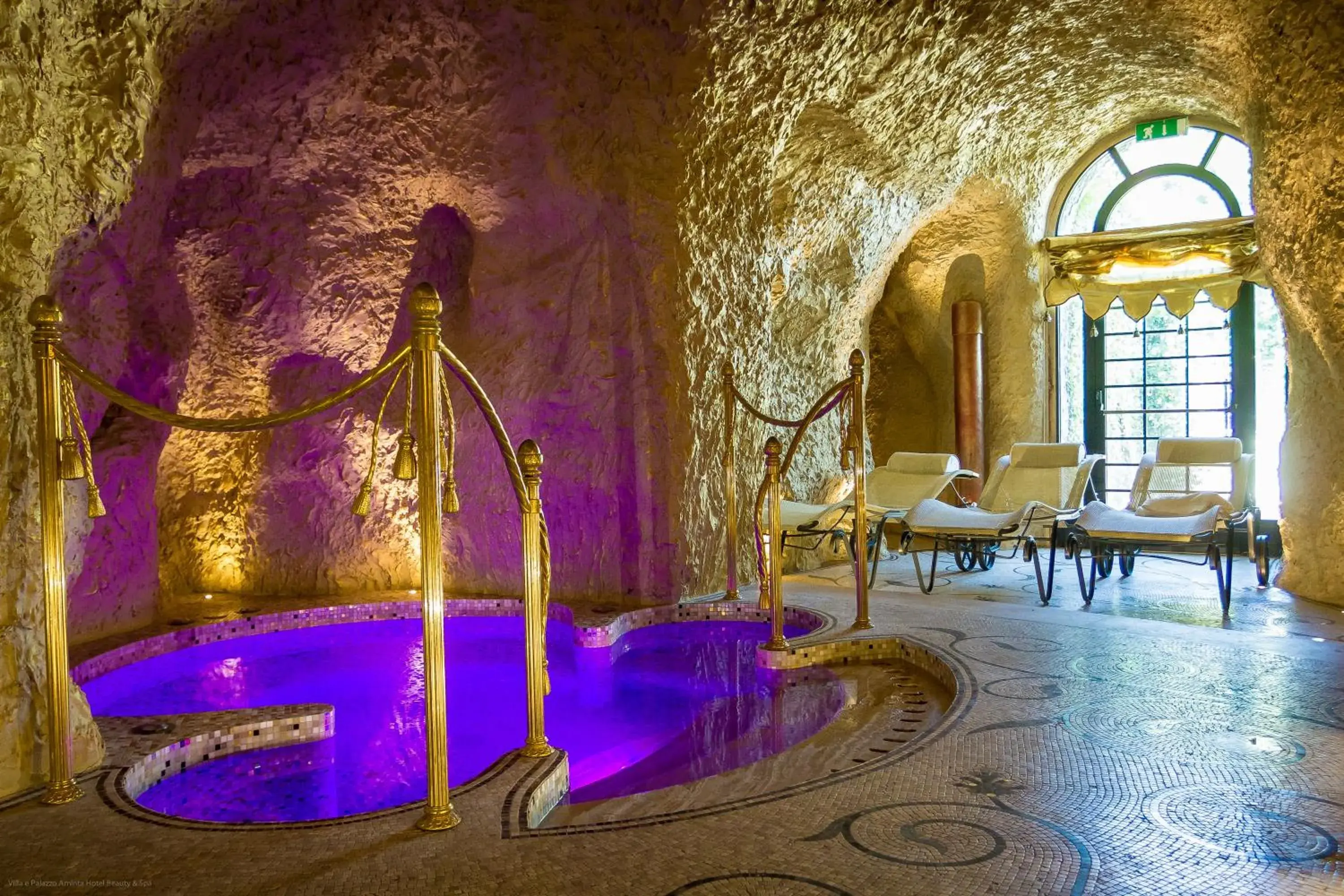 Spa and wellness centre/facilities, Swimming Pool in Hotel Villa E Palazzo Aminta