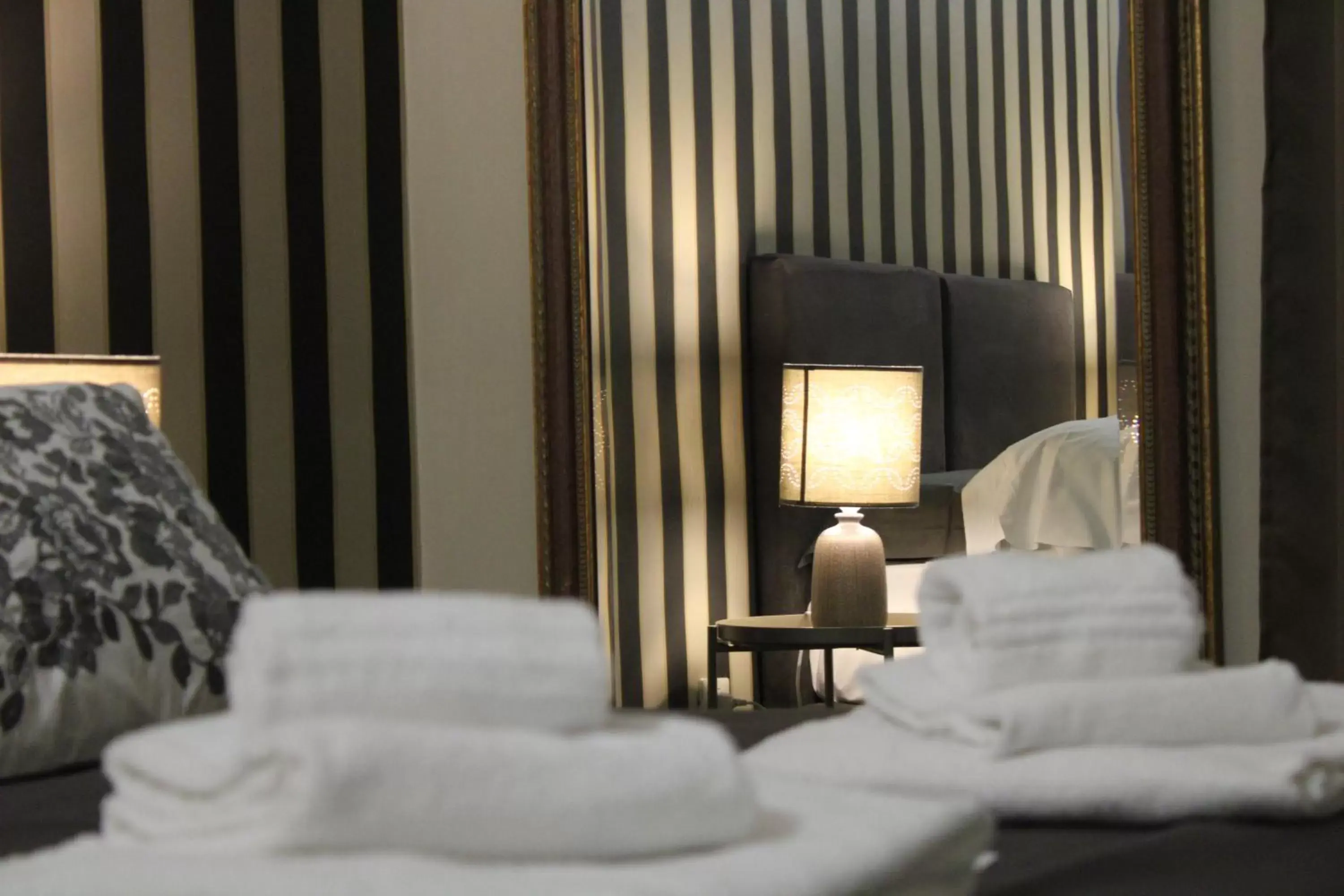 Shower, Bed in Hotel Trieste
