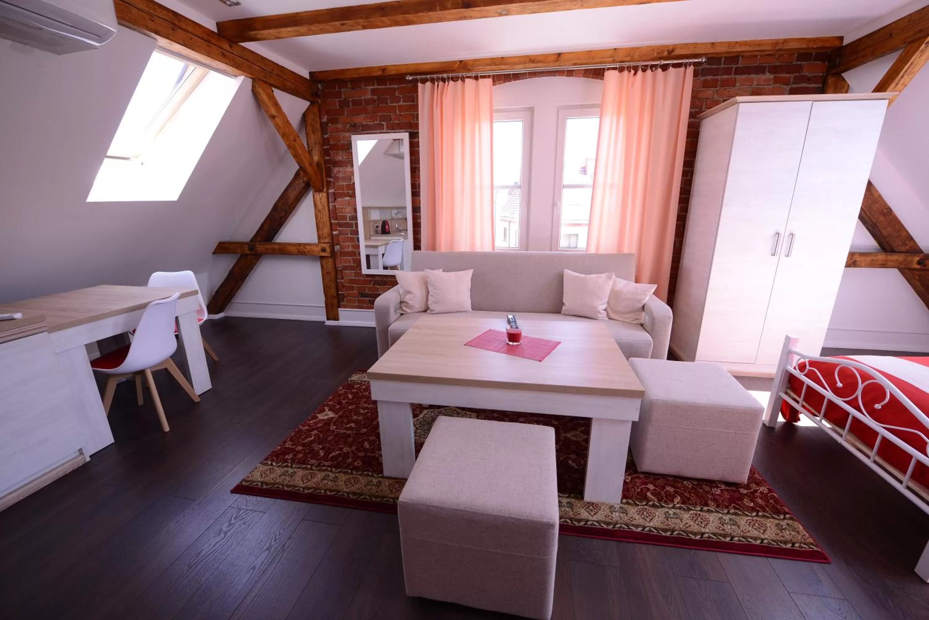 Seating Area in Willa Starowiejska