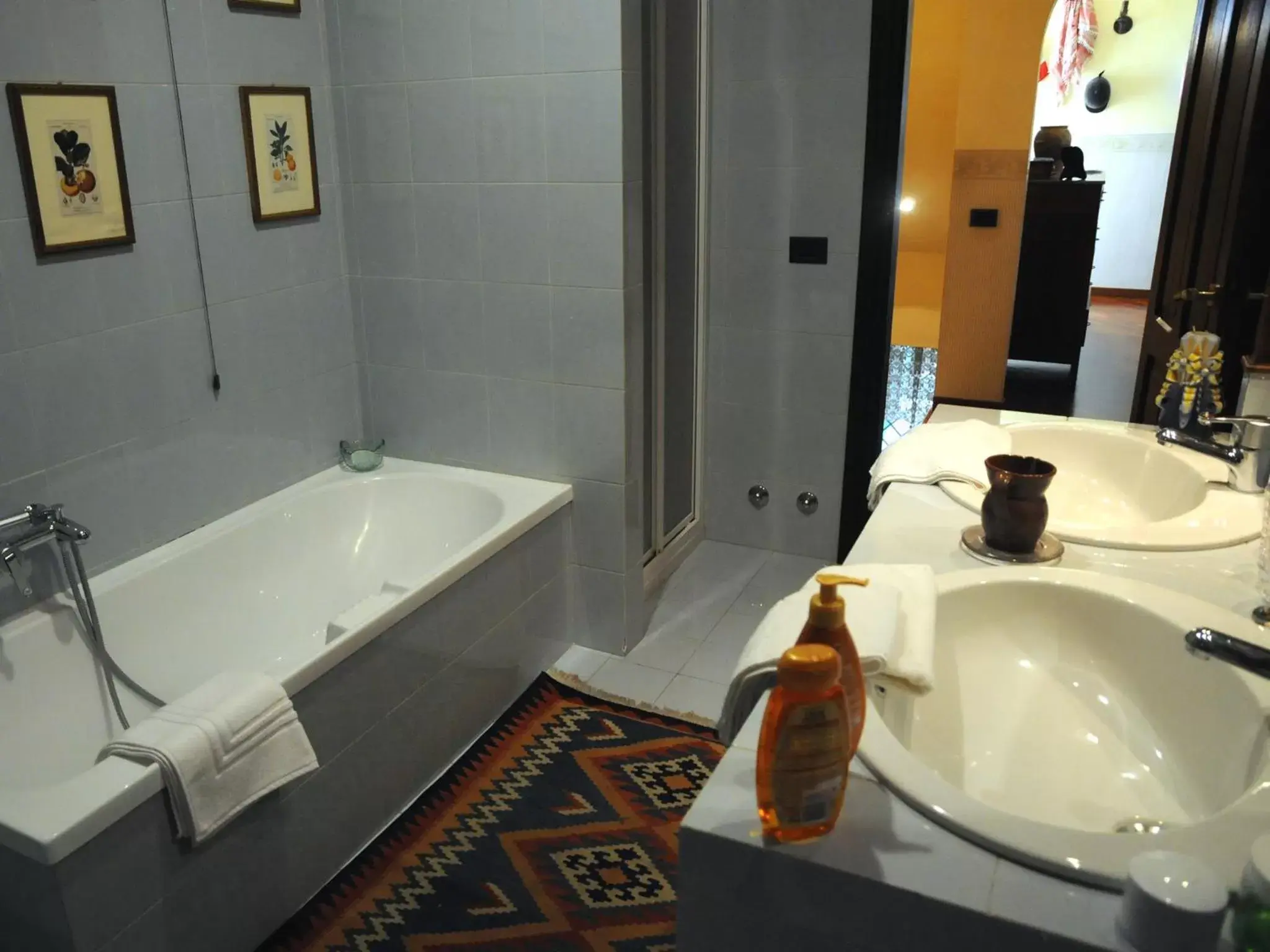 Bathroom in B&B Luce Riflessa