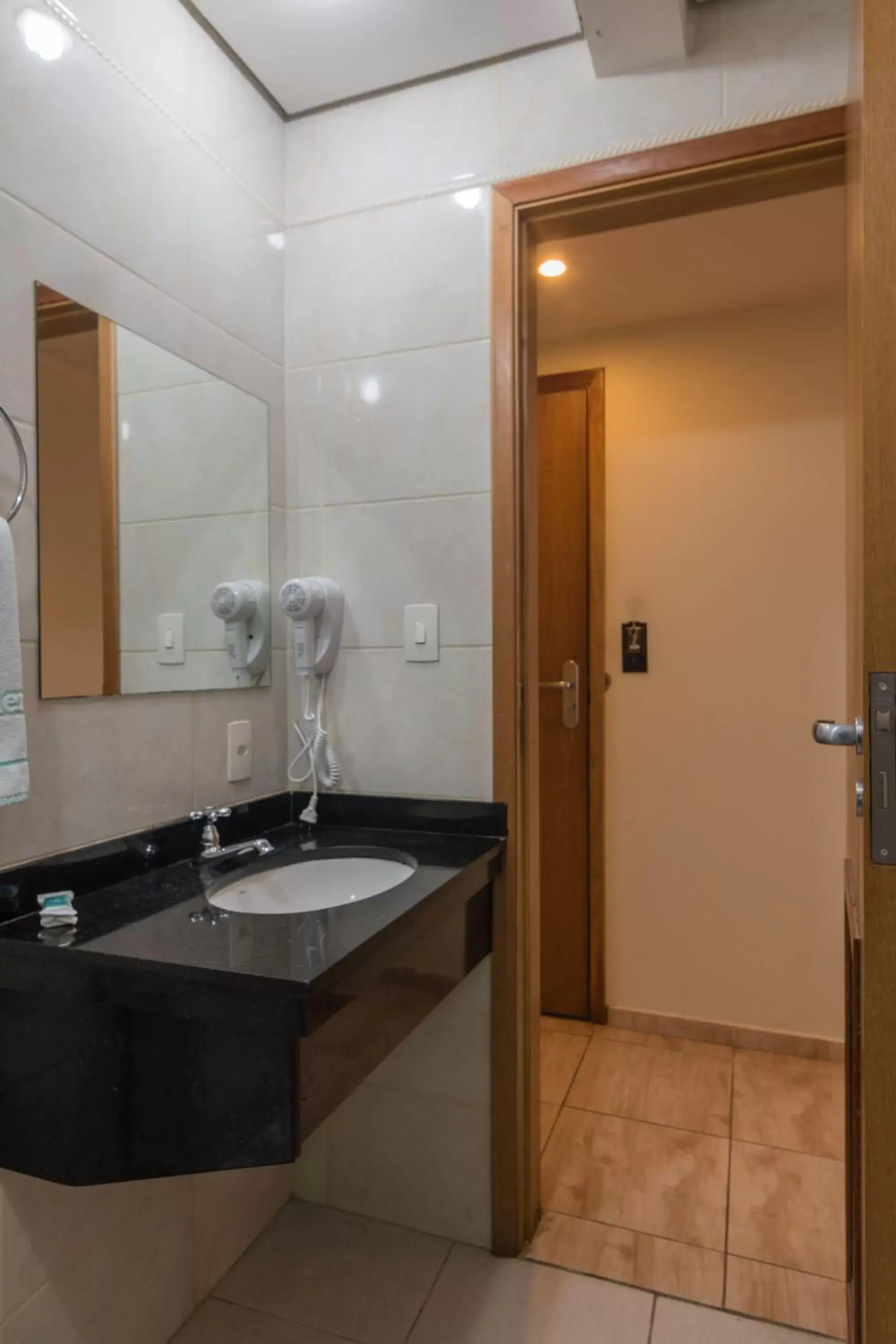 Bathroom in Soneca Plaza Hotel