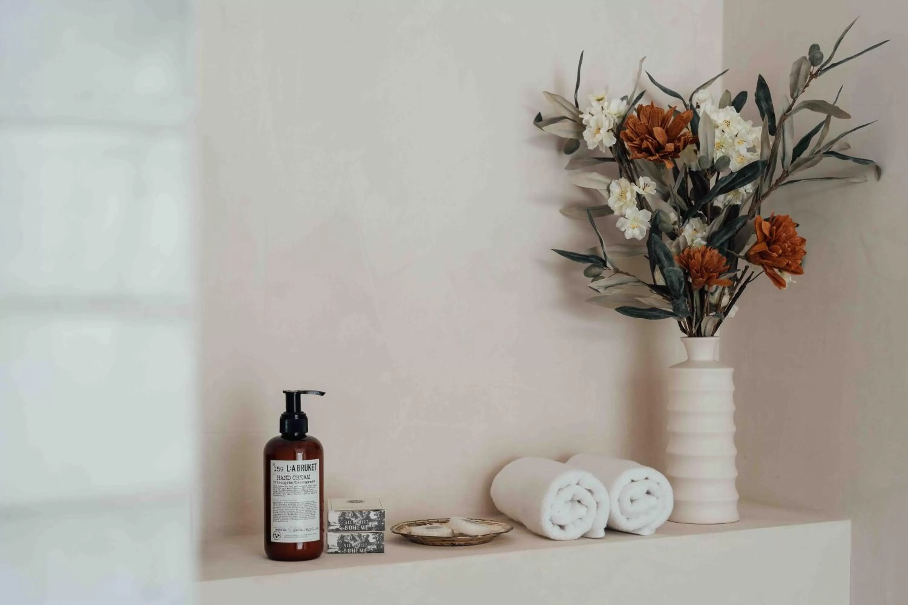 Bathroom in Clemonte Hotel - Your Reception-less Boutique Hideaway