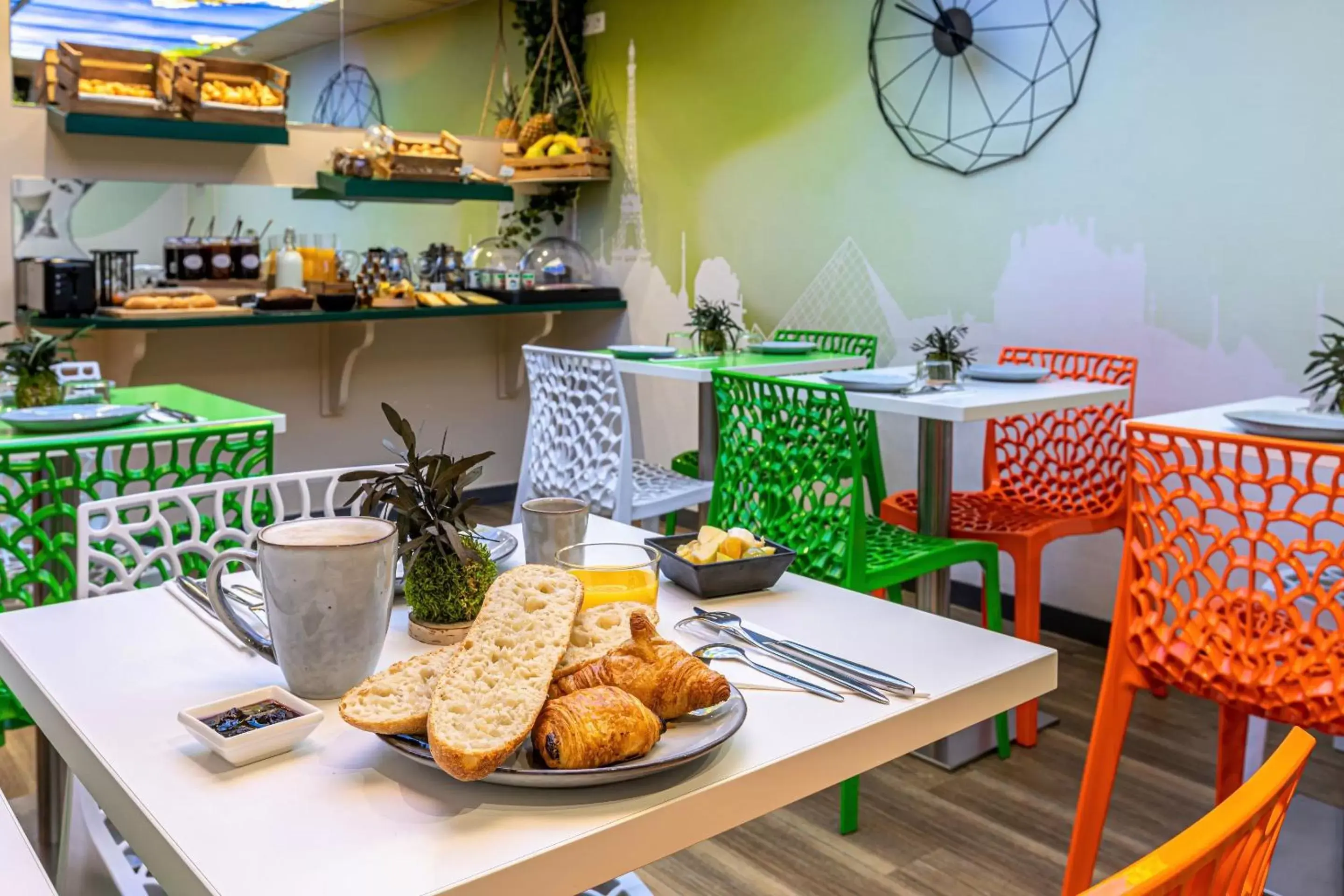 Breakfast, Restaurant/Places to Eat in Hotel Ariane Montparnasse by Patrick Hayat