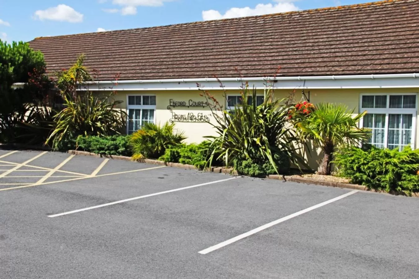 Property building in Exeter Court Hotel