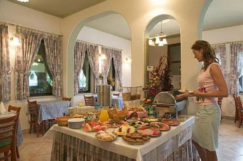 Restaurant/places to eat in Hotel Tripič, restaurant and pizzeria