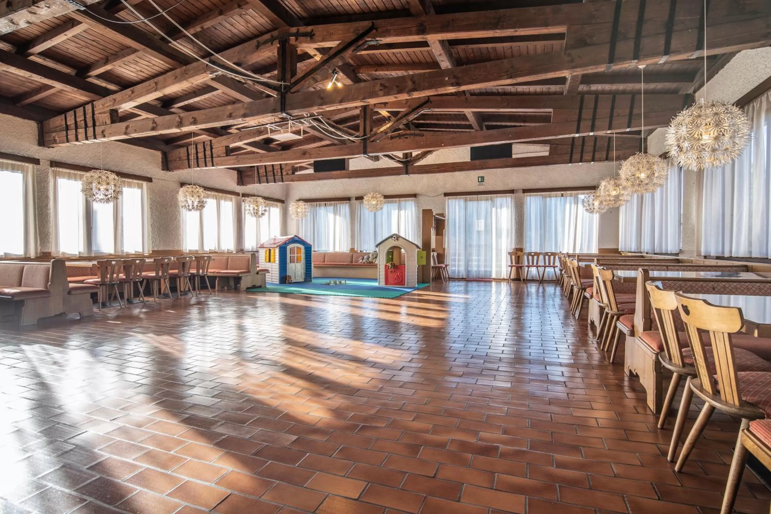 Lounge or bar in Alaska Clubresidence