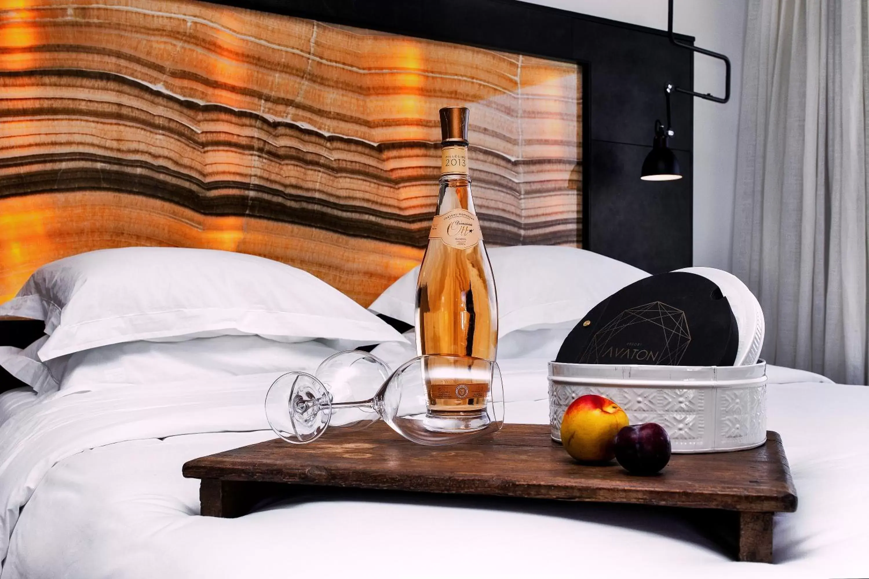 Bed, Drinks in Myconian Avaton - Design Hotels