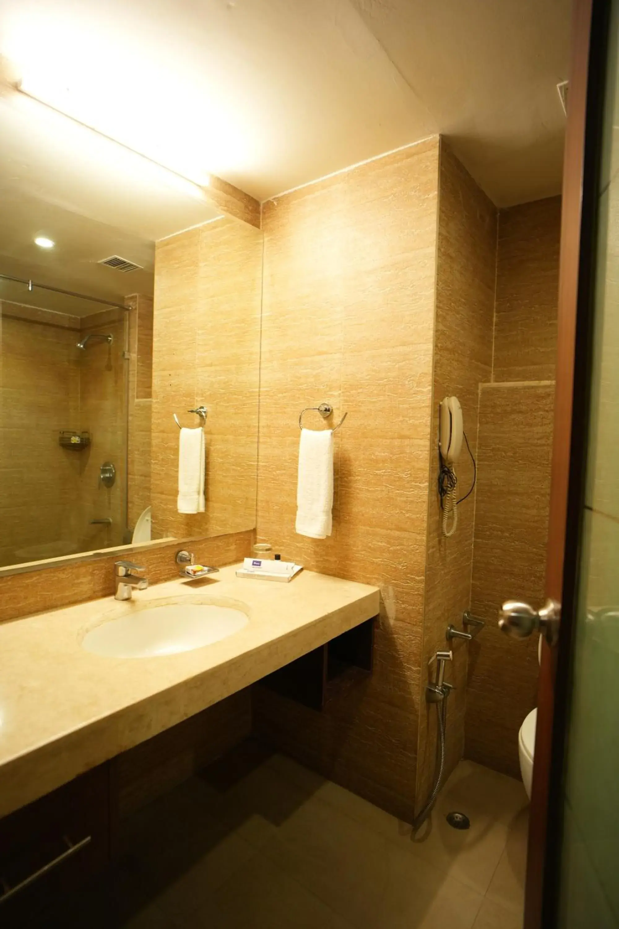 Bathroom in Siesta Hitech Hotel