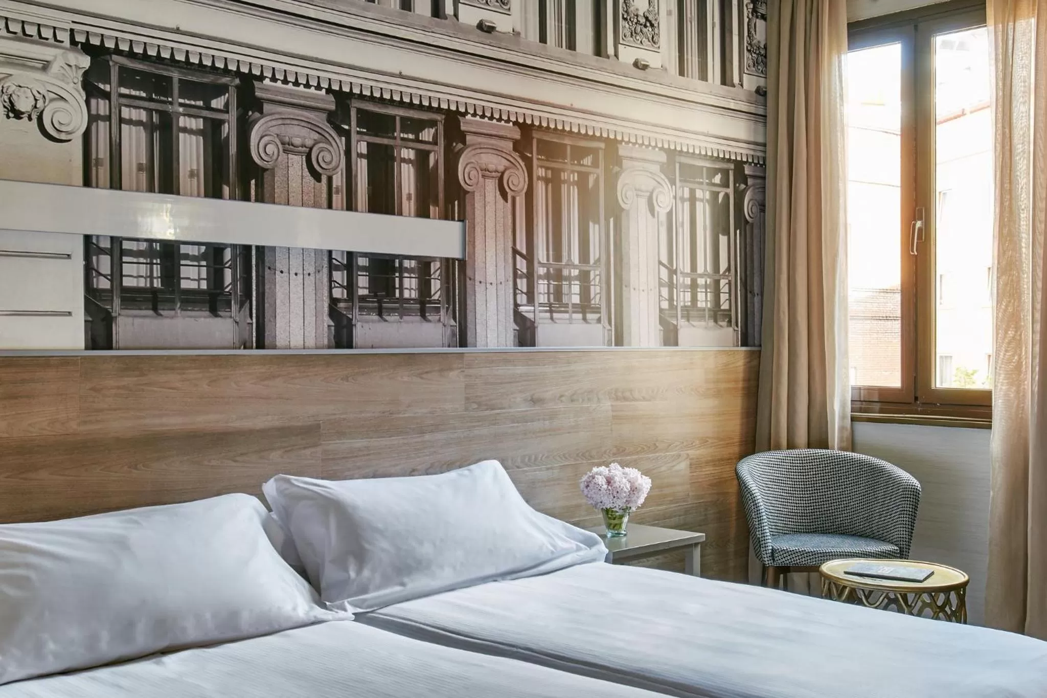 Bedroom, Bed in Regente Hotel