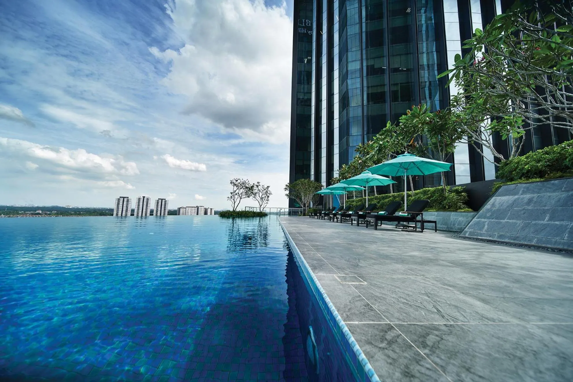 Swimming pool in Doubletree By Hilton Shah Alam I-City