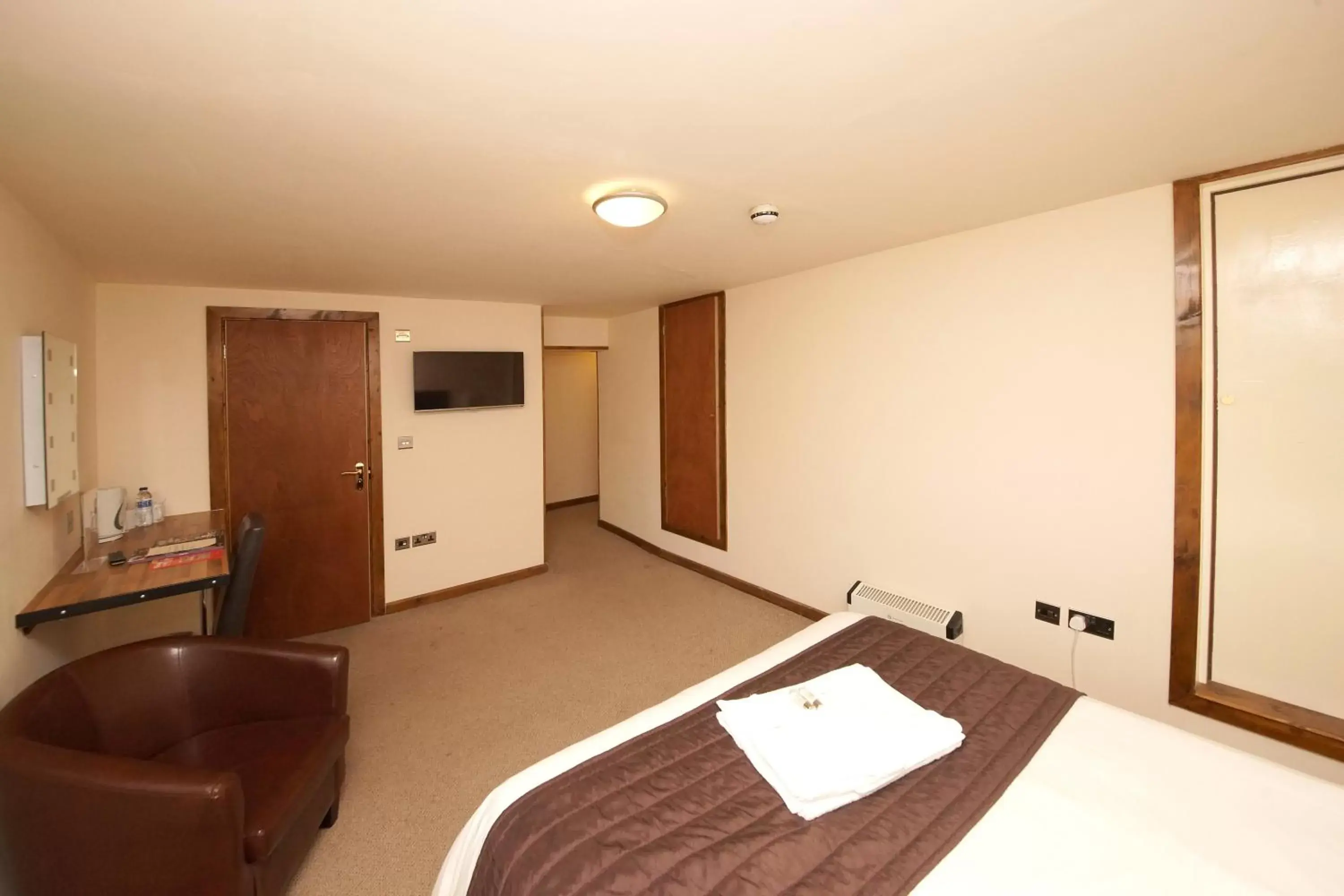 Superior Double Room in The Green Room Superior Double Room in The Green Room