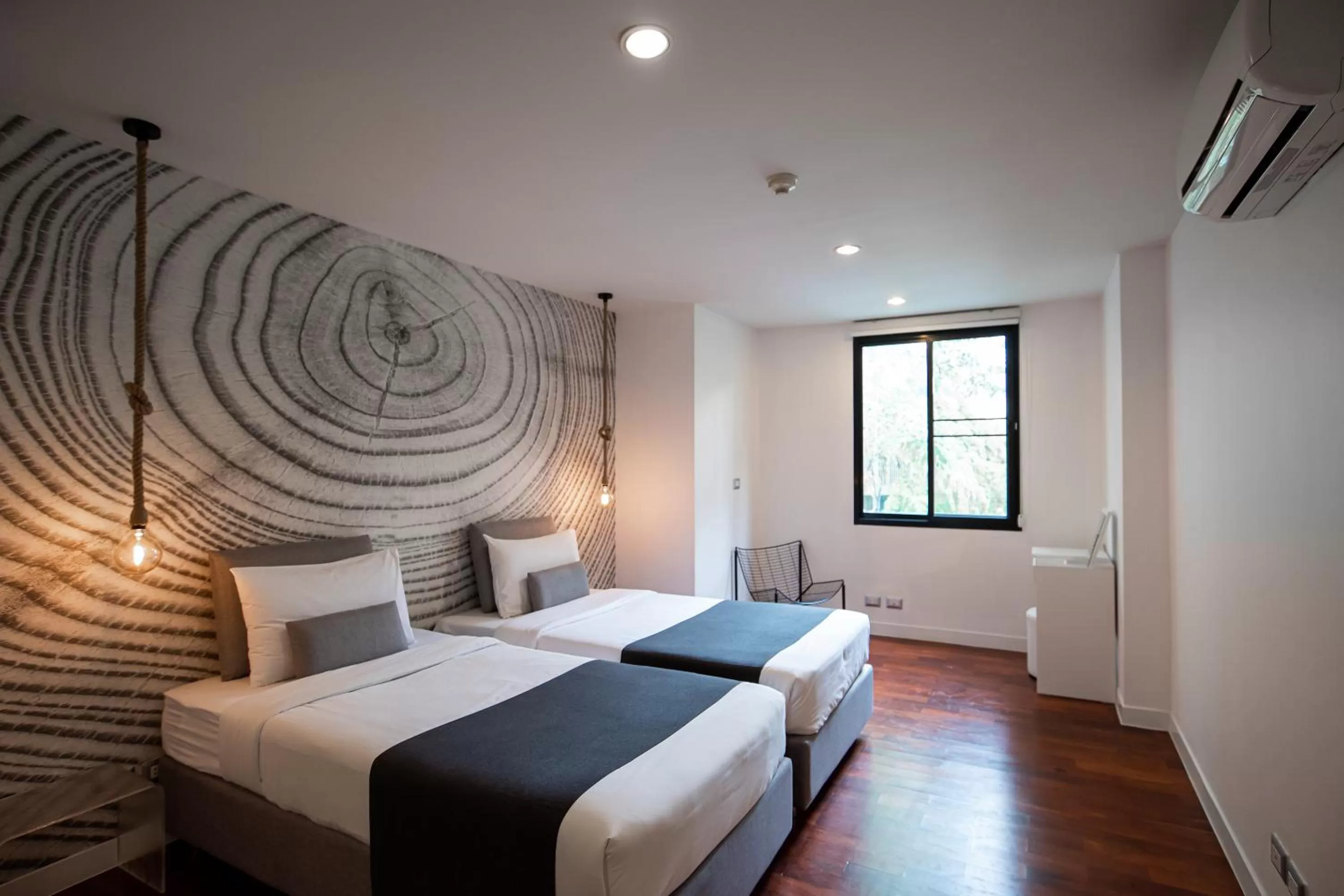 Bed in Benviar Tonson Residence