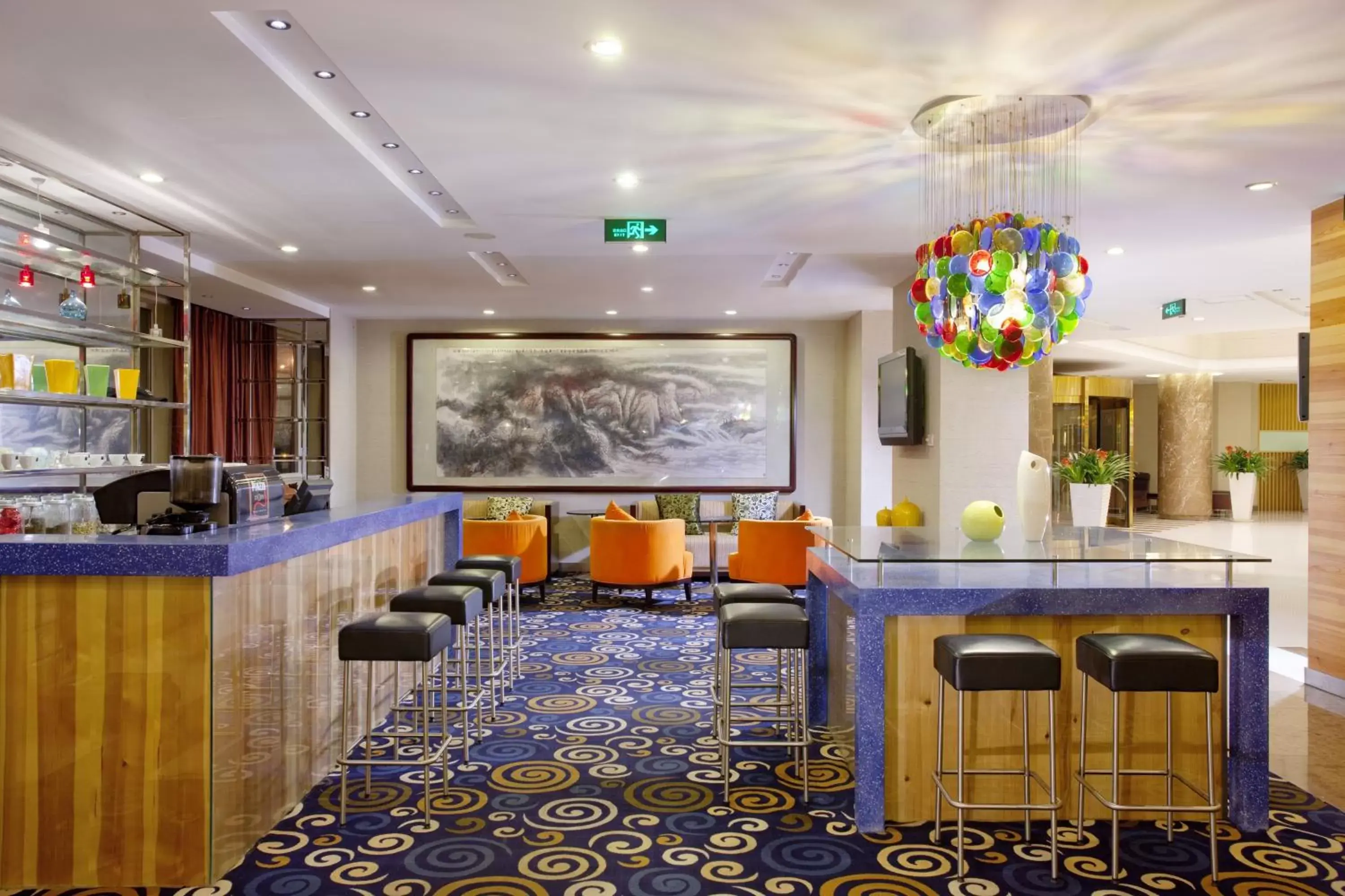 Lounge or bar, Restaurant/Places to Eat in Holiday Inn Express Shangdi Beijing, an IHG Hotel