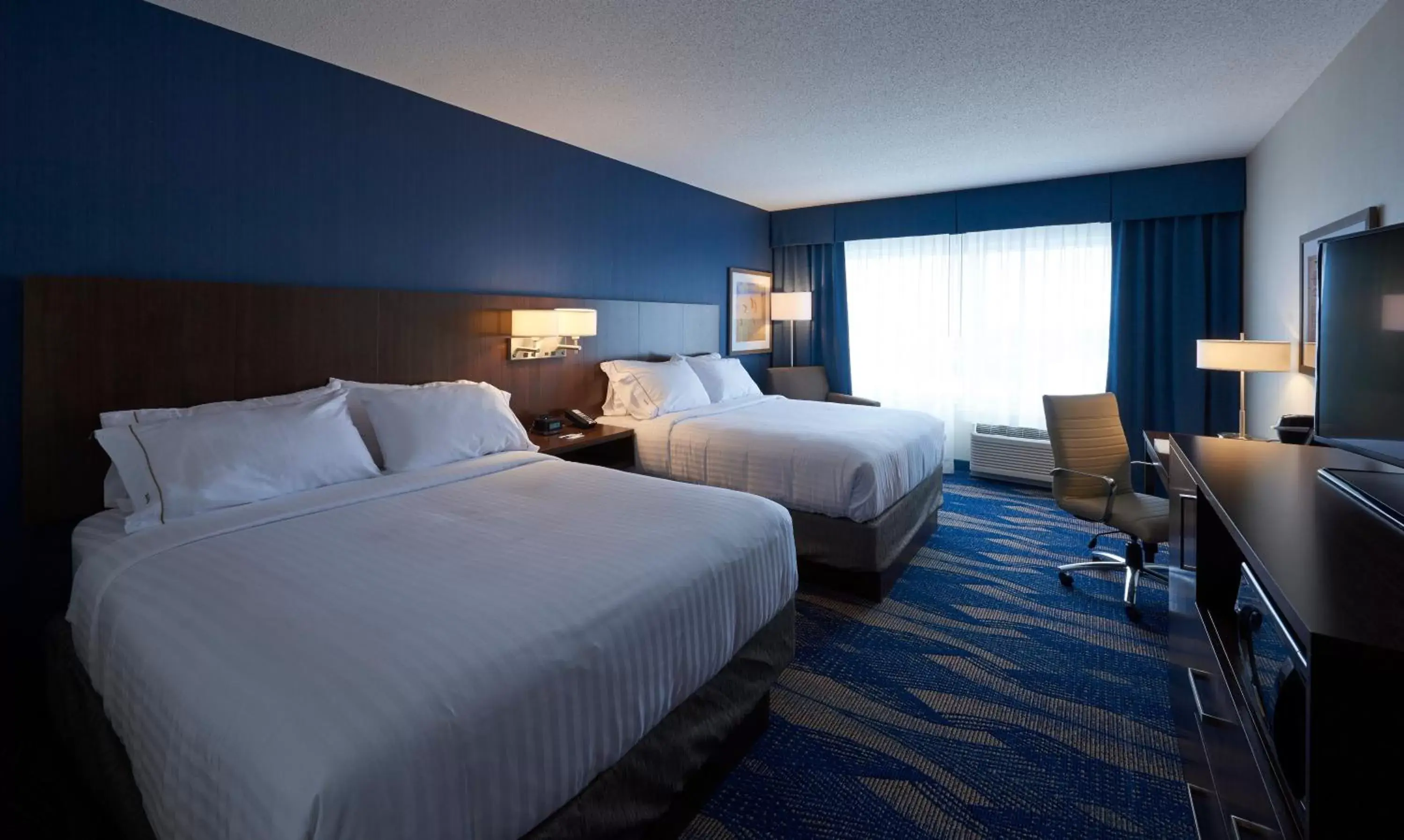 Photo of the whole room, Bed in Holiday Inn Express & Suites St. John's Airport, an IHG Hotel