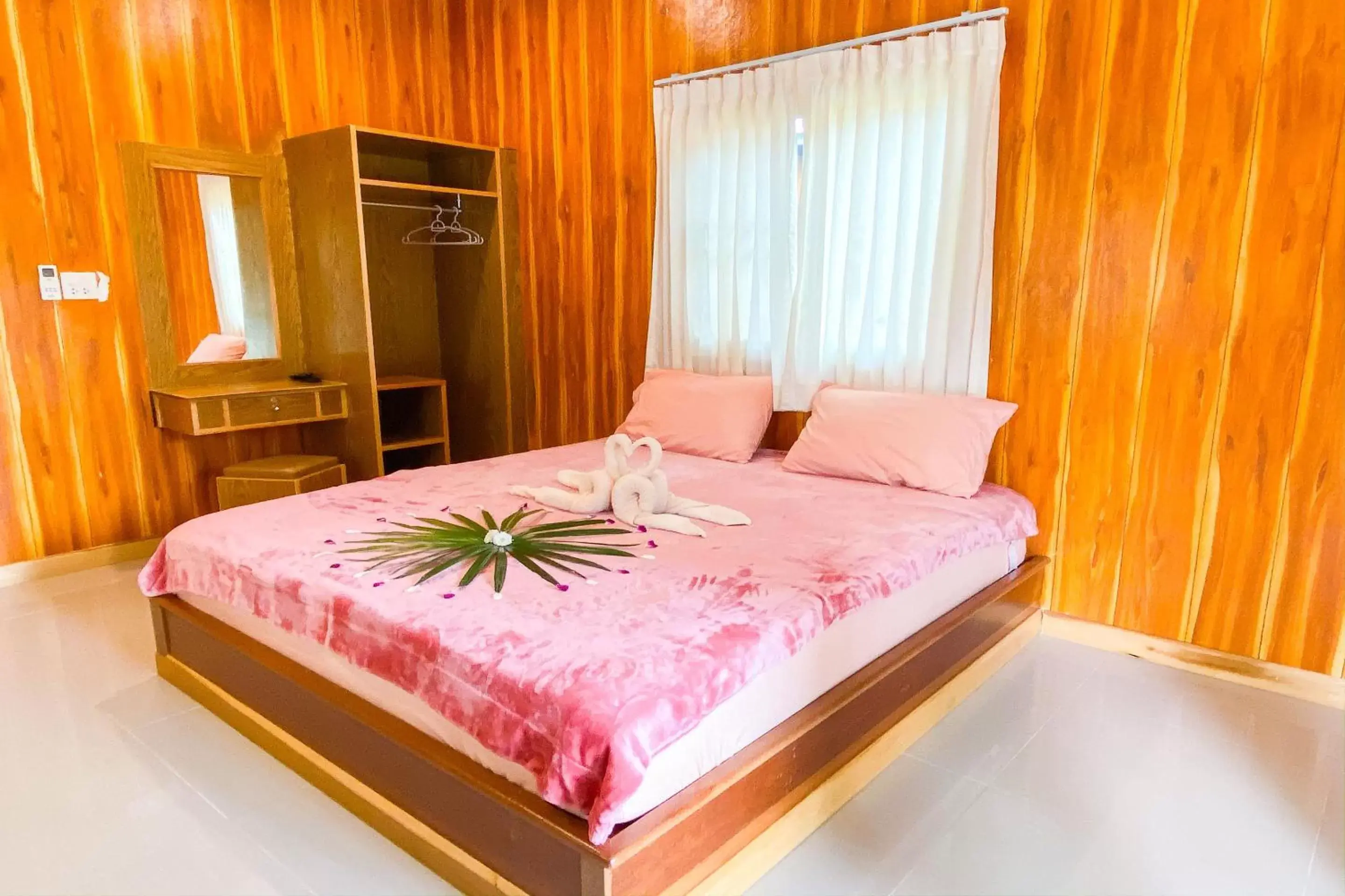 Bed in Koh Kood Far East Resort Bed in Koh Kood Far East Resort