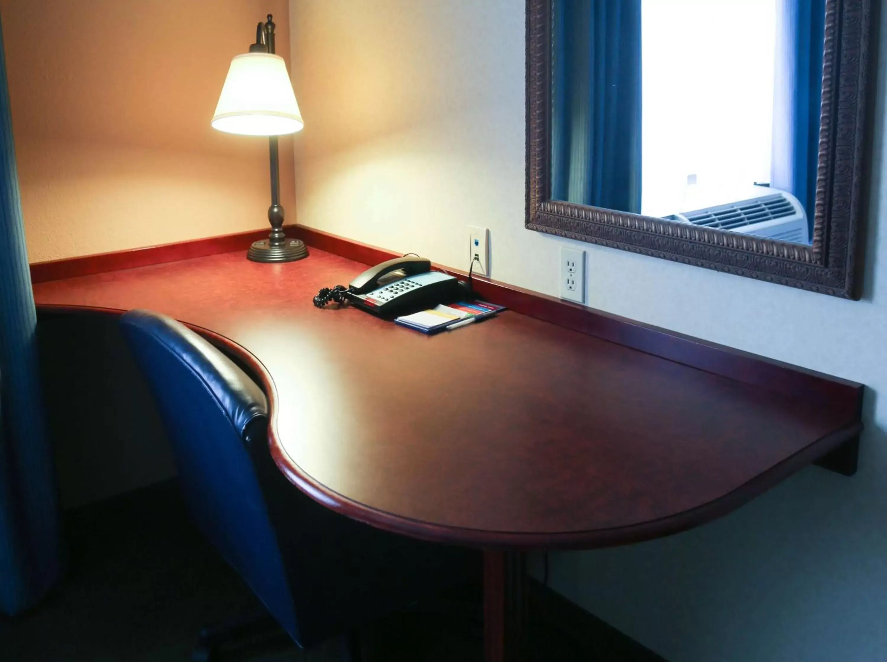 Bedroom in Hampton Inn Morehead Bedroom in Hampton Inn Morehead