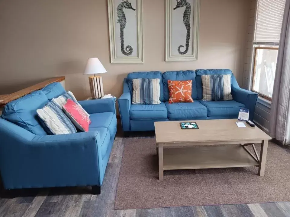 Seating Area in Cape Hatteras Motel