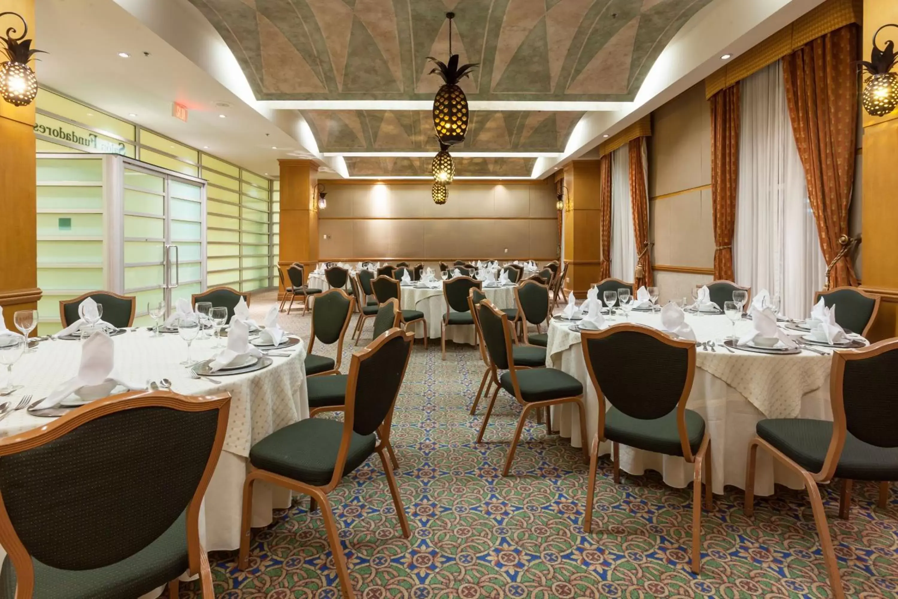 Banquet/Function facilities, Restaurant/Places to Eat in Crowne Plaza Torreon, an IHG Hotel