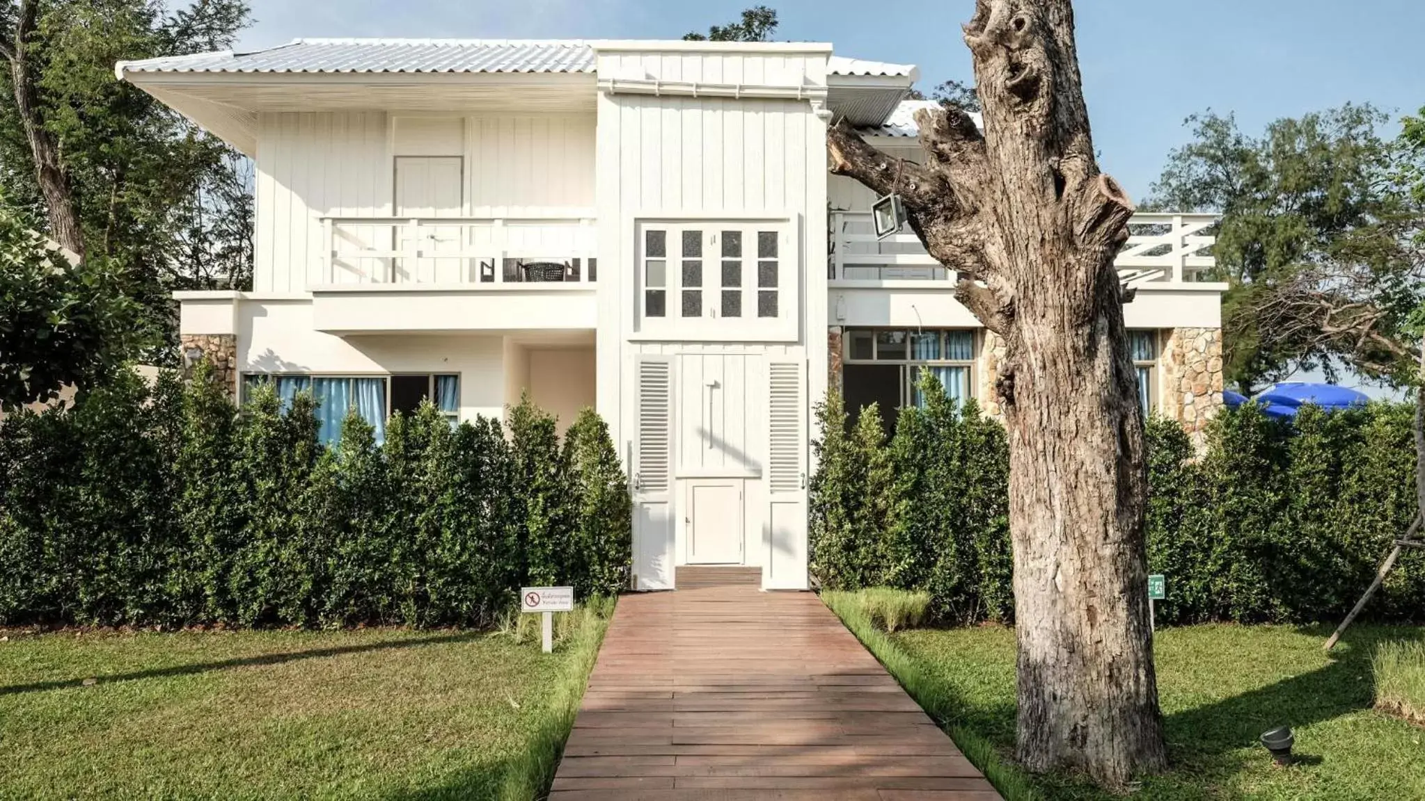 Property Building in De Chaochom Hua Hin