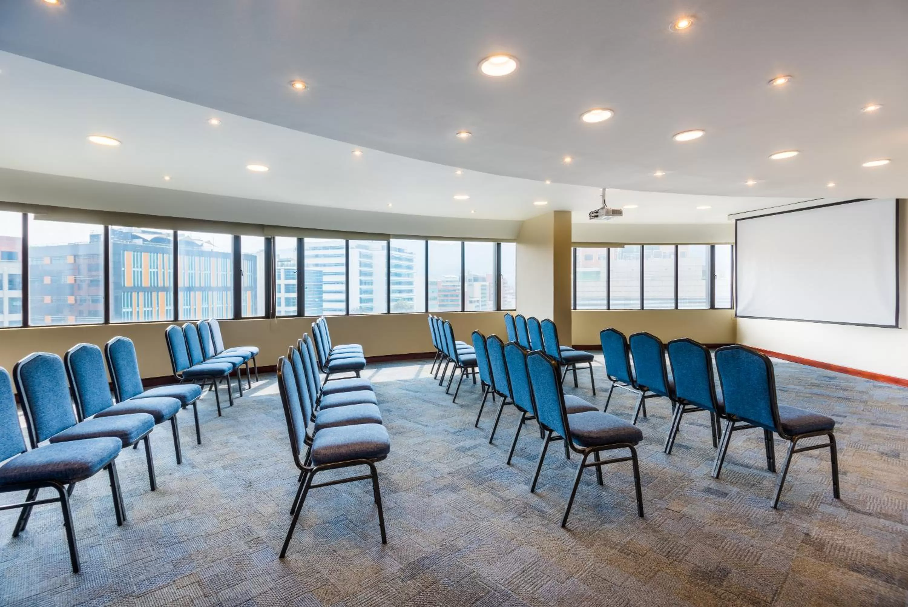 Business facilities in Cosmos 100 Hotel & Centro de Convenciones - Hoteles Cosmos