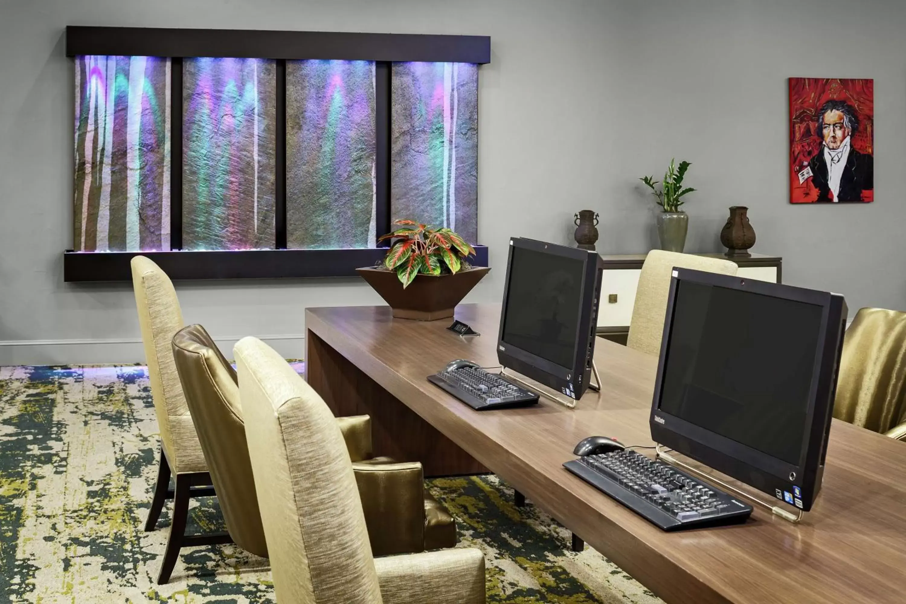 Business facilities in DoubleTree by Hilton San Antonio Downtown