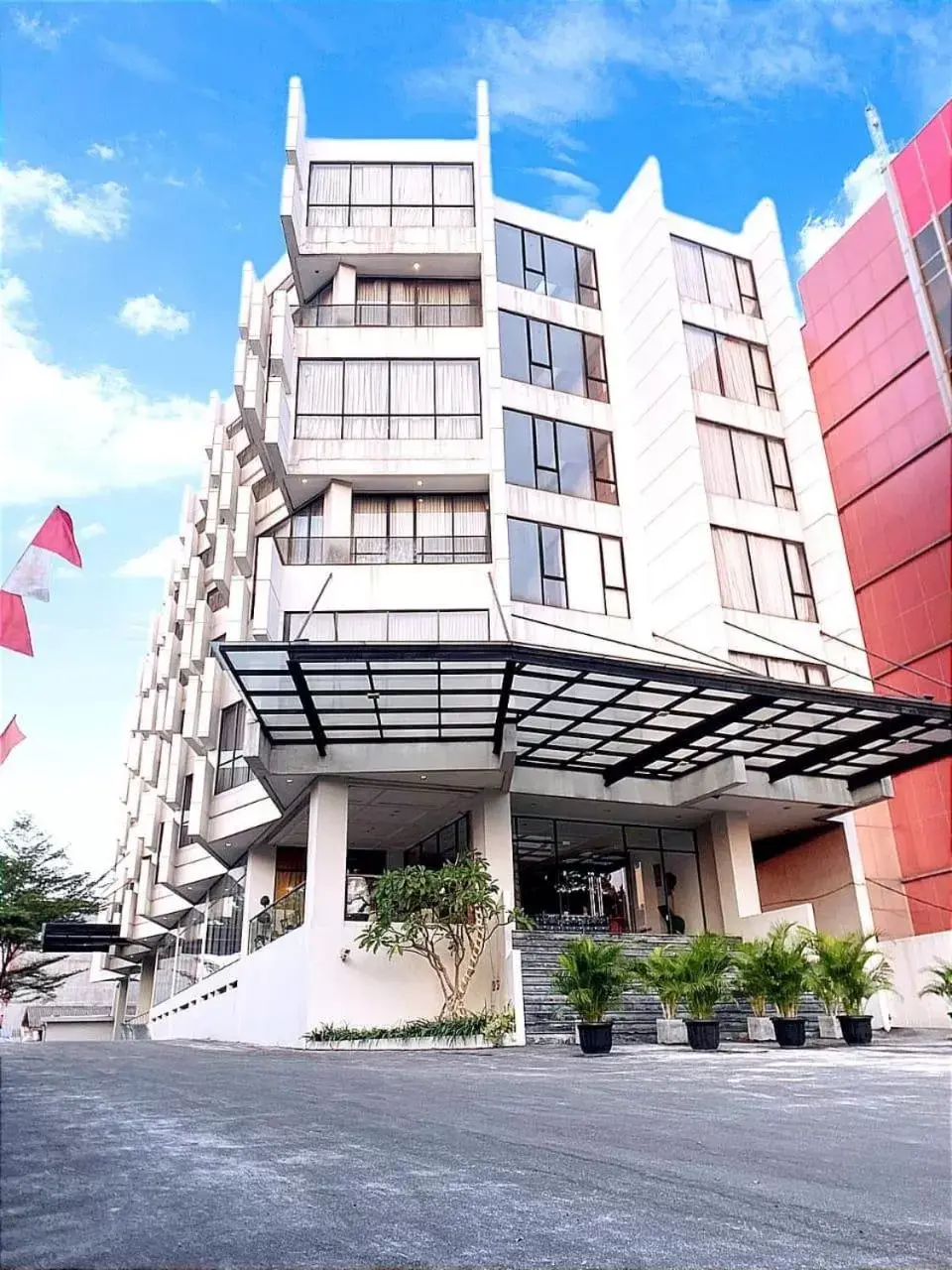 Property Building in Rivoli Hotel Jakarta