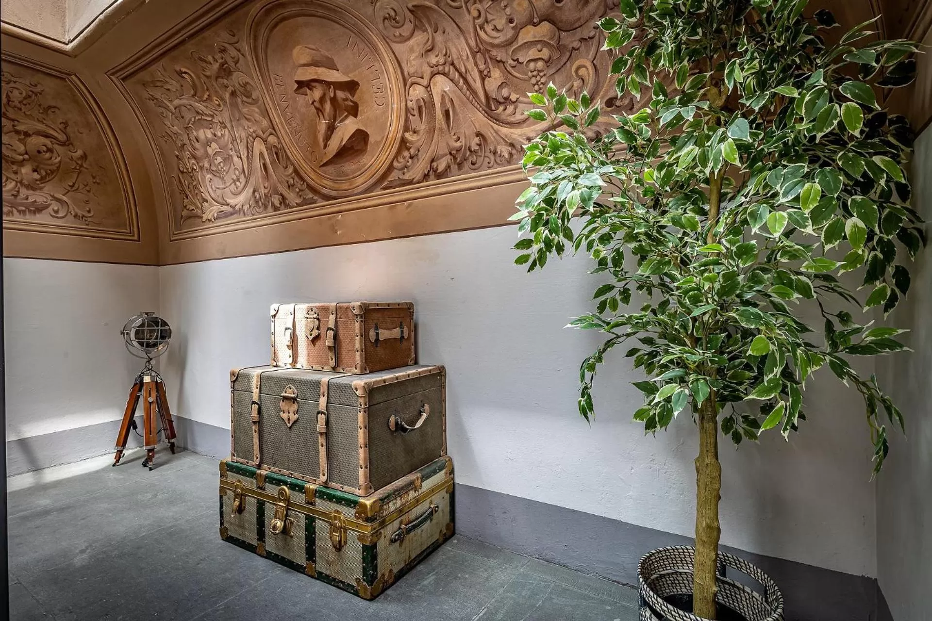 Decorative detail in Martelli 6 Suite & Apartments