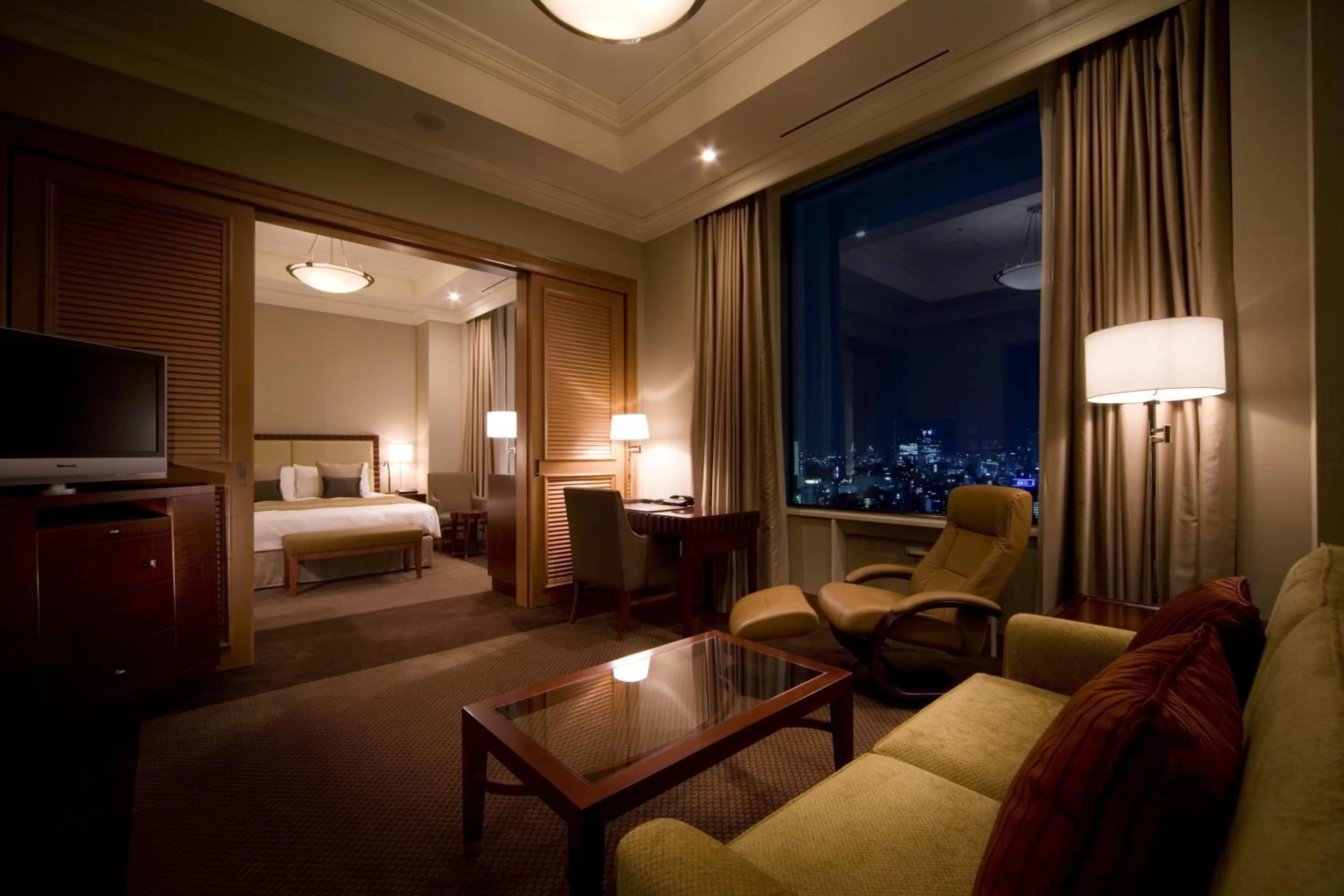 Photo of the whole room, Bed in Imperial Hotel Osaka