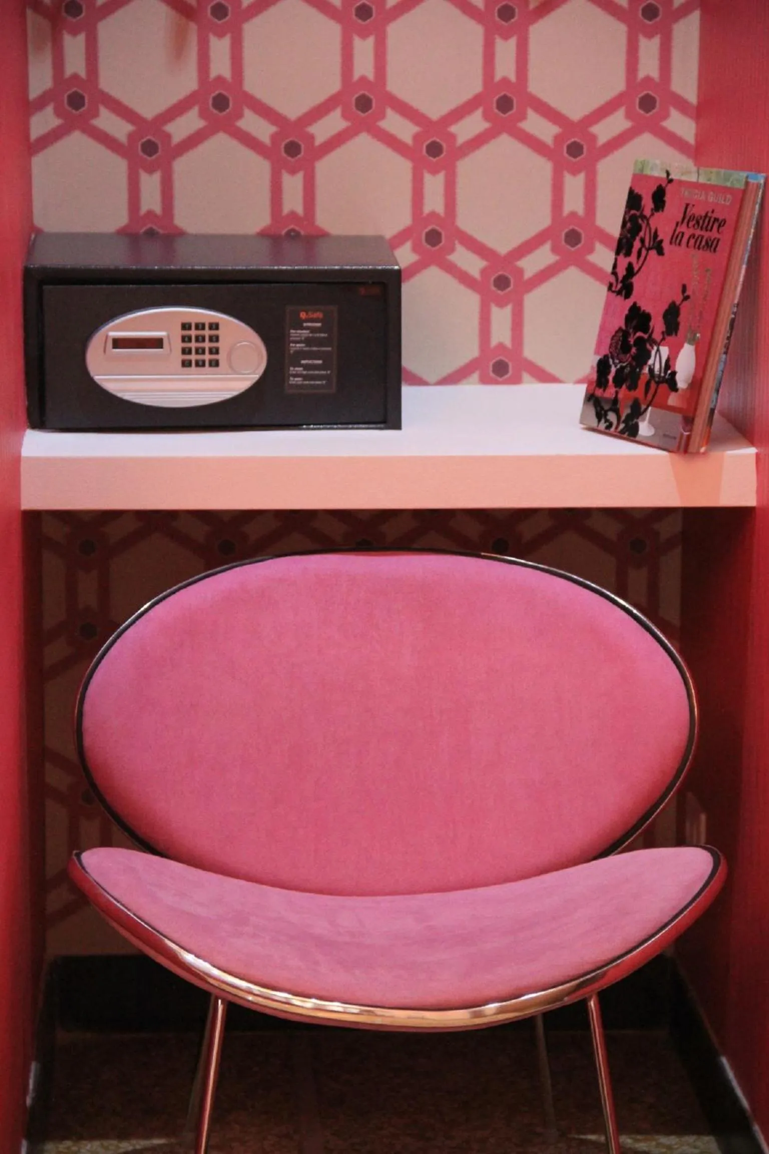 Decorative detail in Hotel Bologna