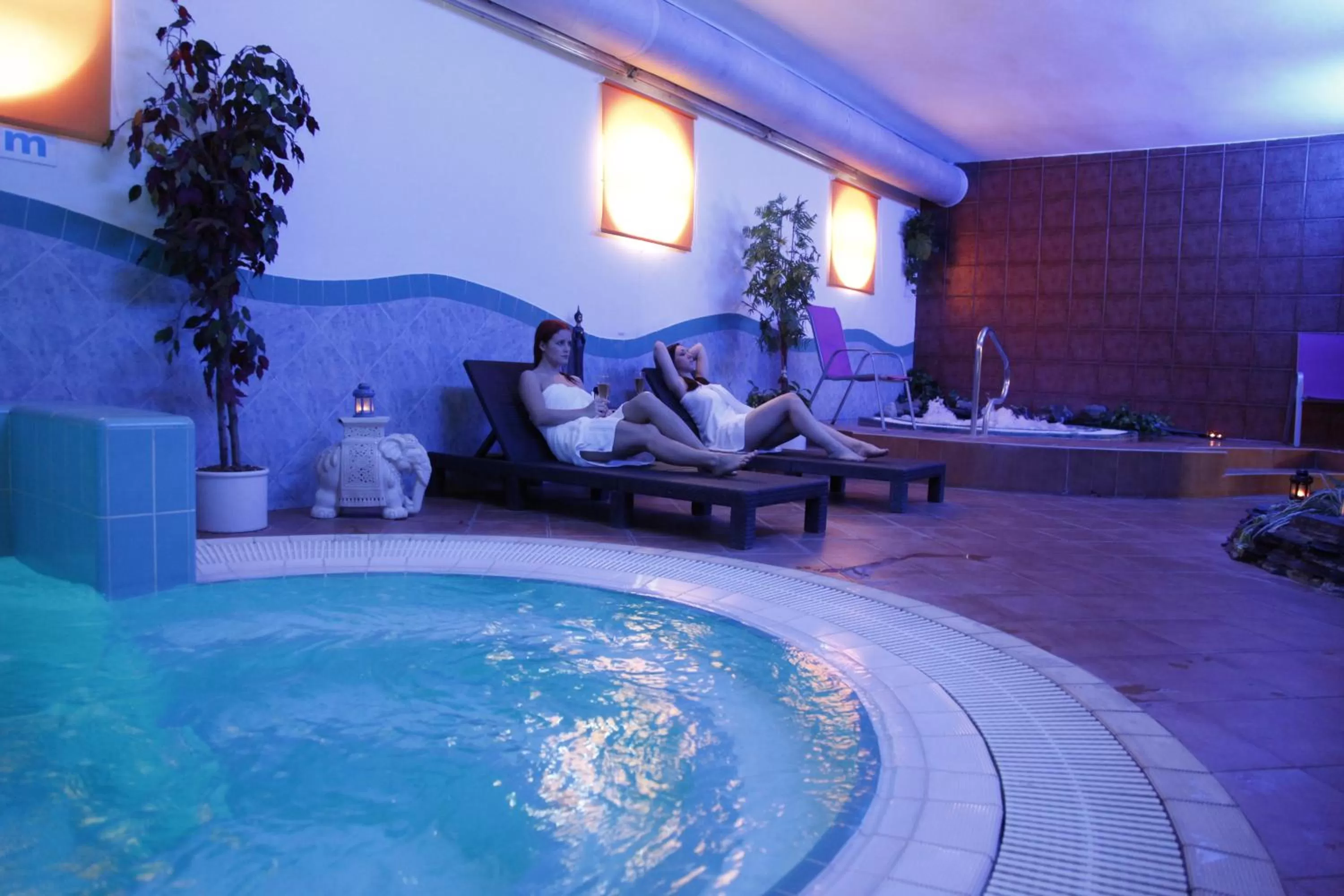 Hot Tub in Wellness Hotel Staré Město